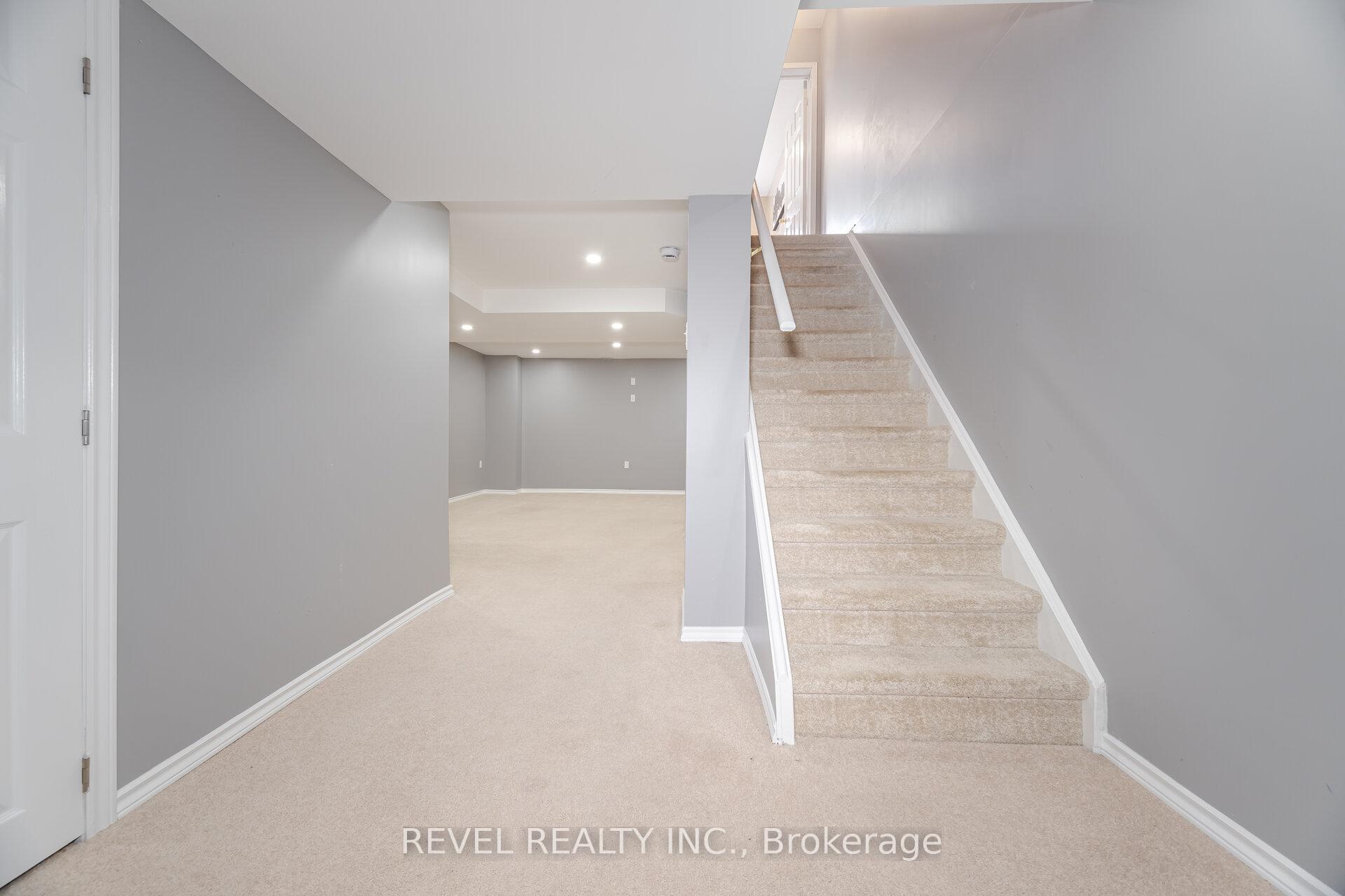 Photo 24 of 228 Hampshire Way, Milton, Dempsey — HOMEH