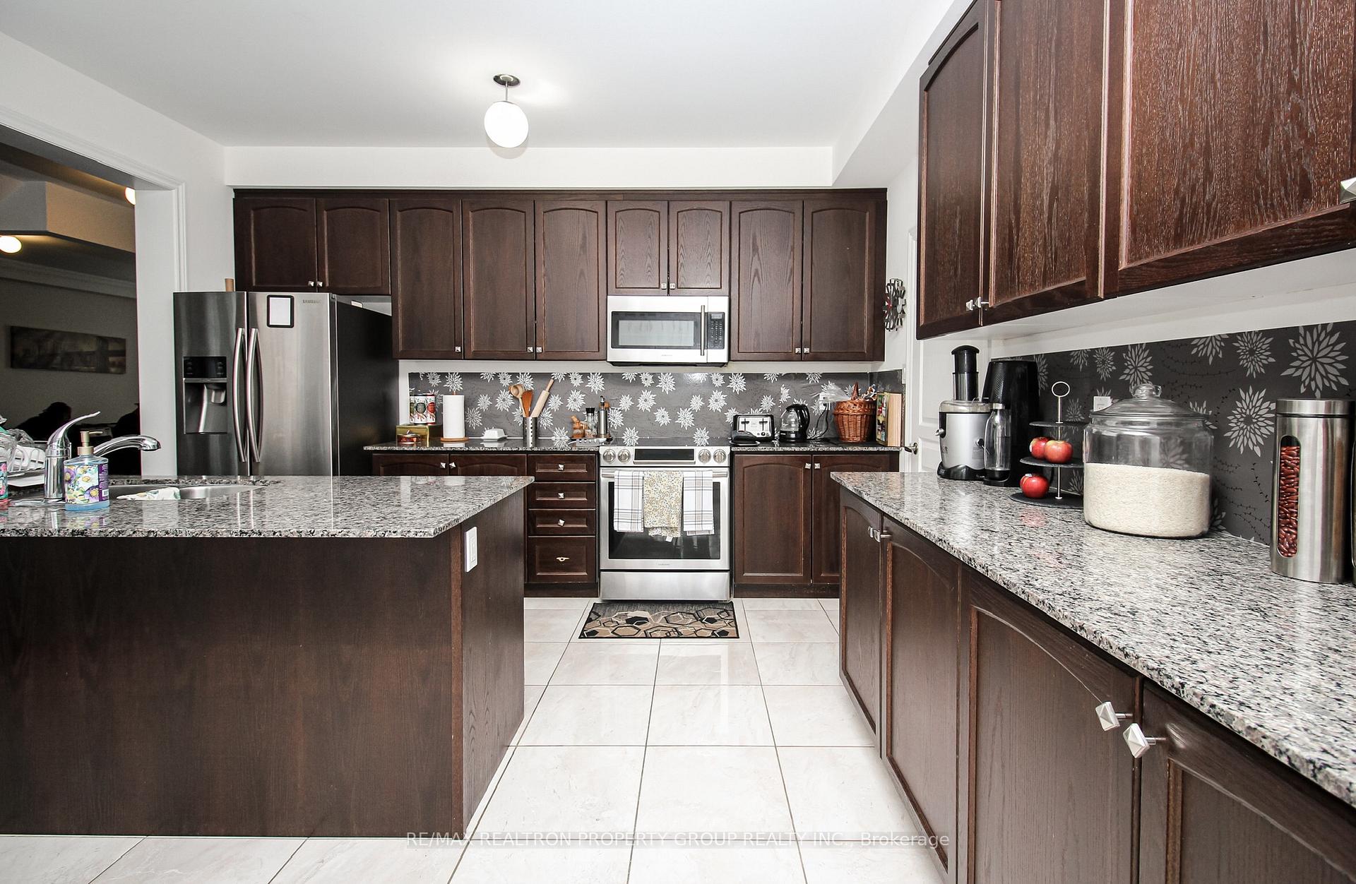 Photo 7 of 190 Mcgahey Street, New Tecumseth, Tottenham — HOMEH