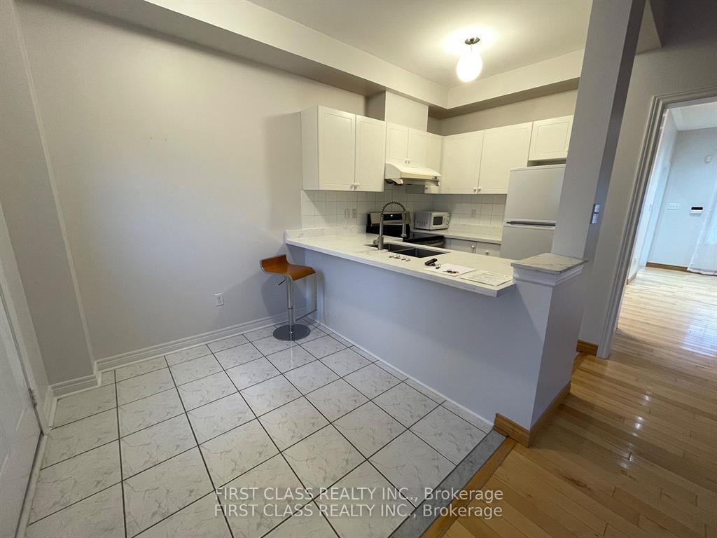 Photo 5 of 583 South Unionville Avenue, Markham, Village Green-South Unionville — HOMEH