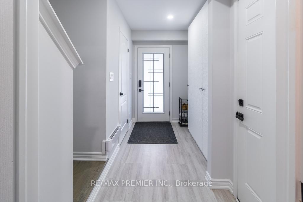 Photo 3 of 1545 Gainer Crescent, Milton, Clarke — HOMEH