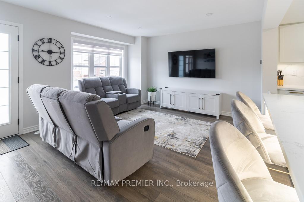 Photo 6 of 1545 Gainer Crescent, Milton, Clarke — HOMEH