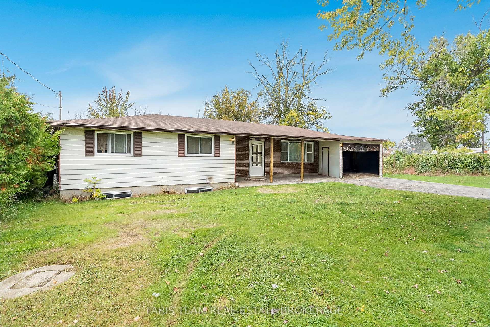 Front of 4292 McRae Park Road