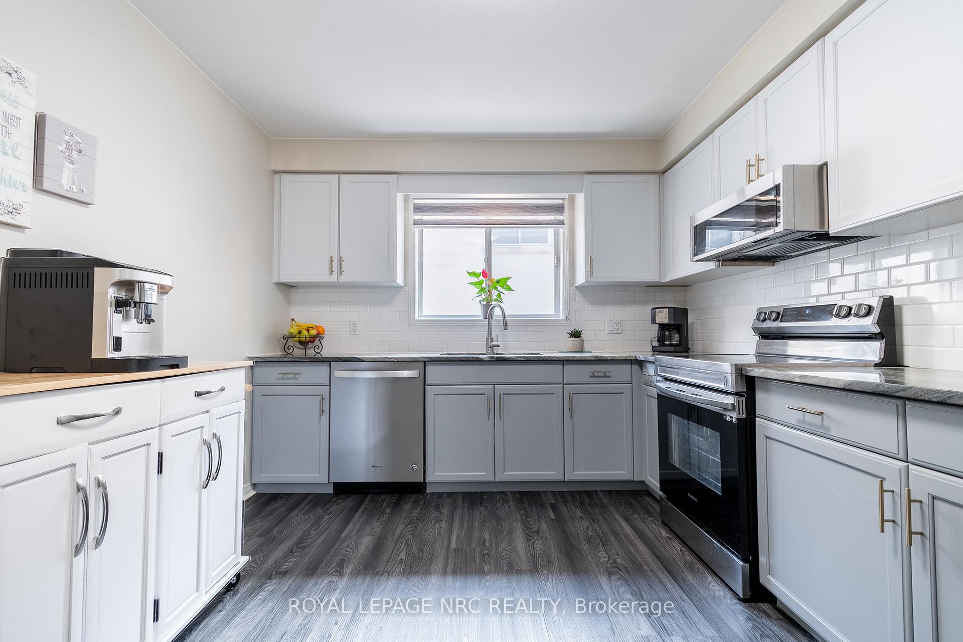 Photo 12 of 1387 Station Street, Pelham, Fonthill — HOMEH