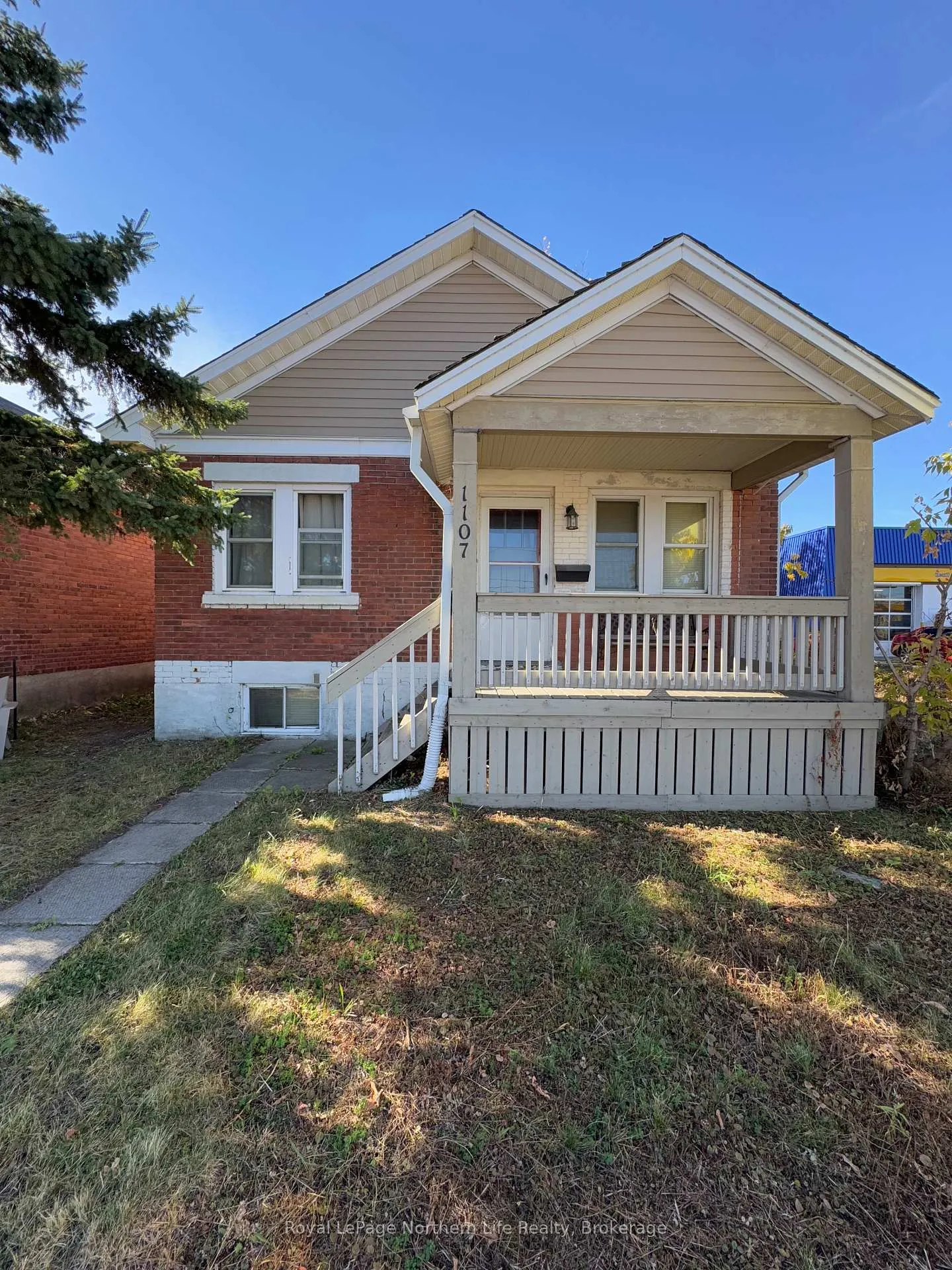 Photo 1 of 1107 Algonquin Avenue, North Bay, West End — HOMEH