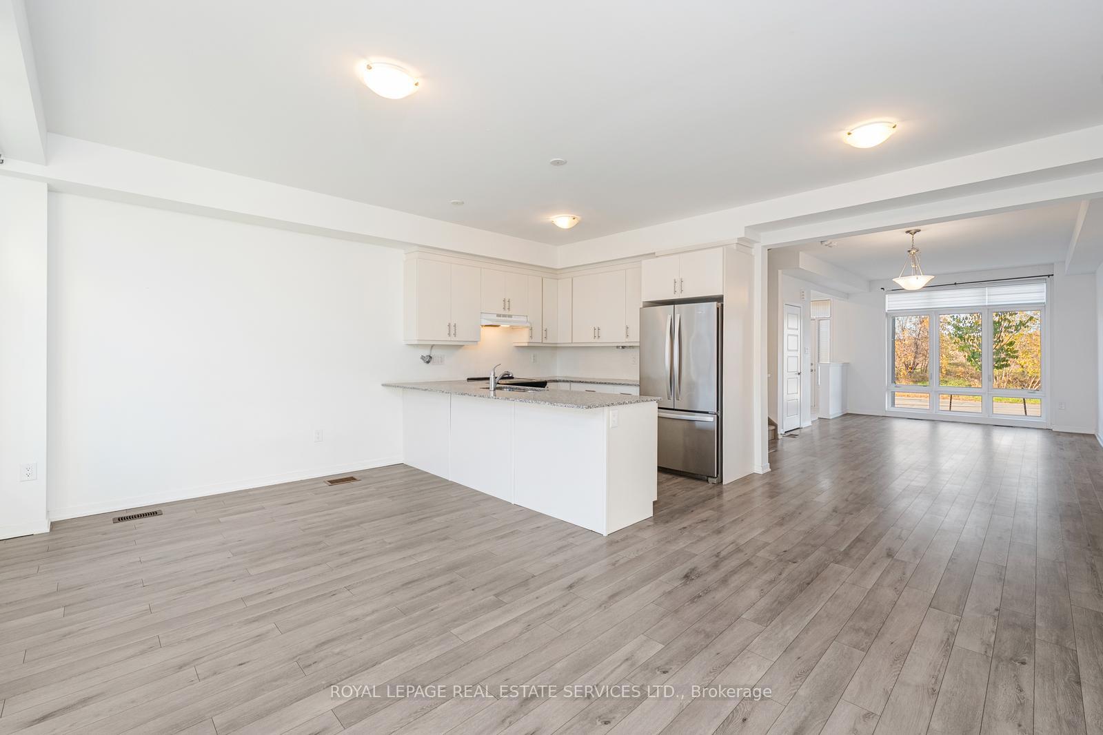 Photo 14 of 801 Conlin Road E, Oshawa, Samac — HOMEH