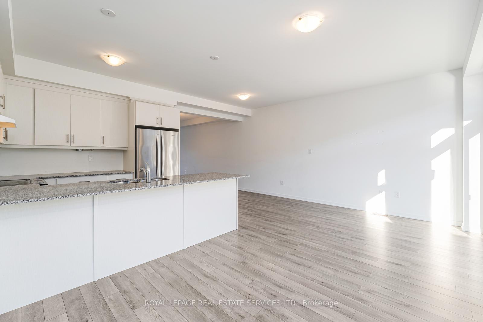Photo 15 of 801 Conlin Road E, Oshawa, Samac — HOMEH