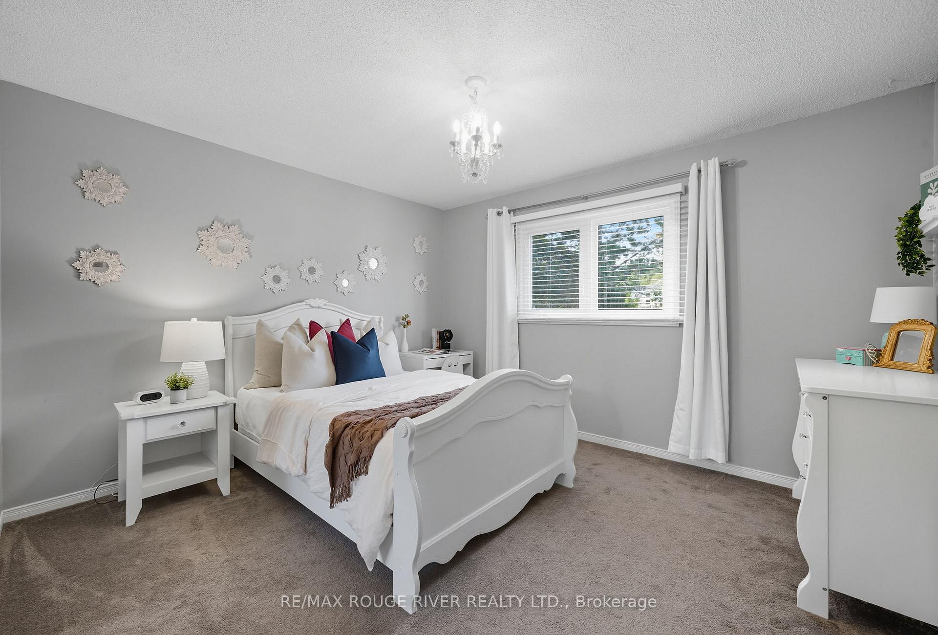 Photo 34 of 980 Sandcliff Drive, Oshawa, Pinecrest — HOMEH
