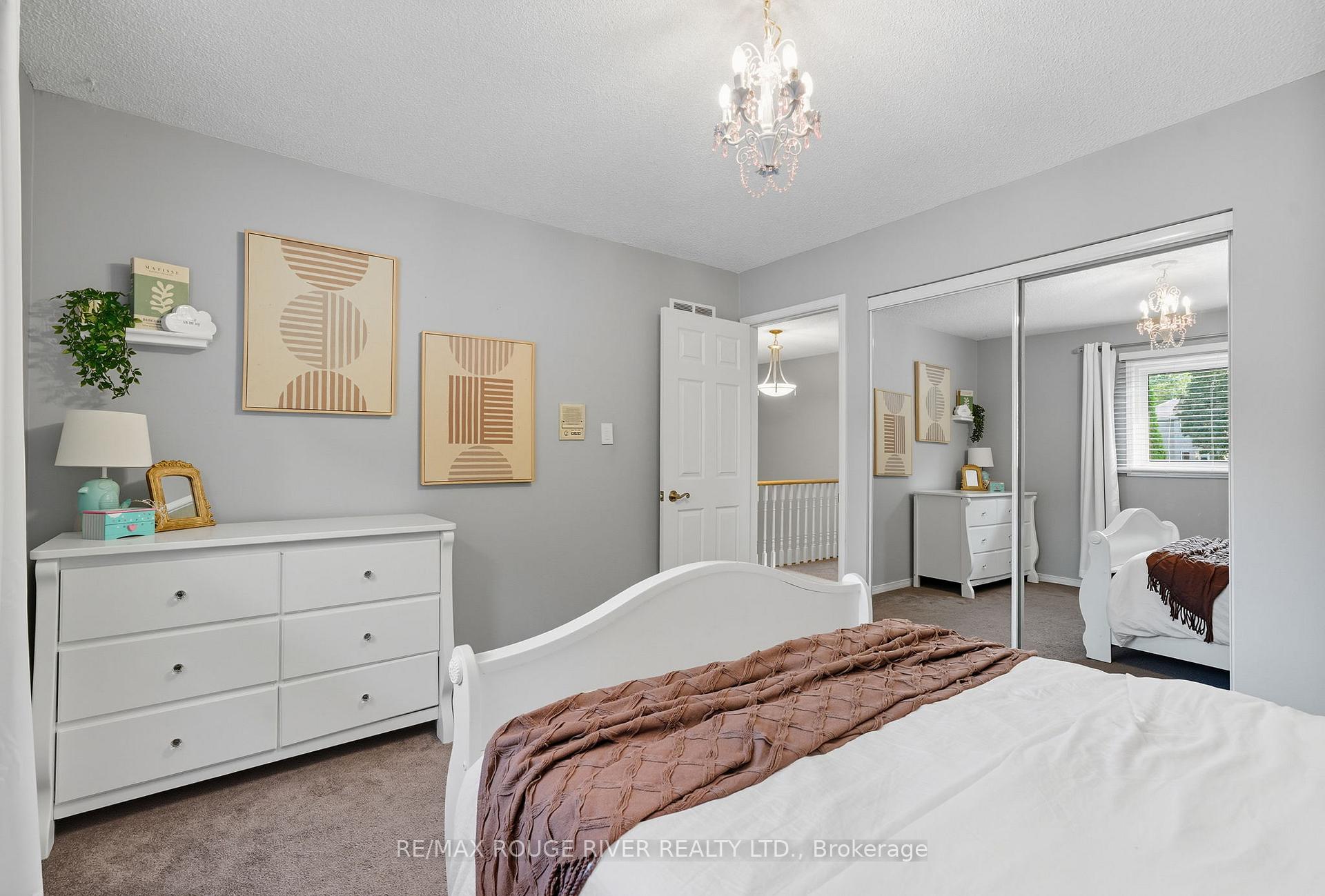 Photo 35 of 980 Sandcliff Drive, Oshawa, Pinecrest — HOMEH