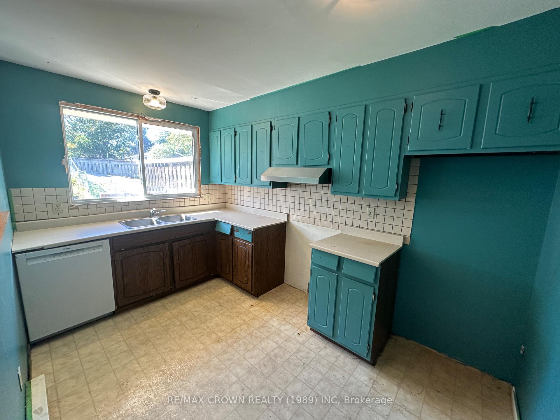 Photo 7 of 17 Blair Street, North Bay, Ferris — HOMEH