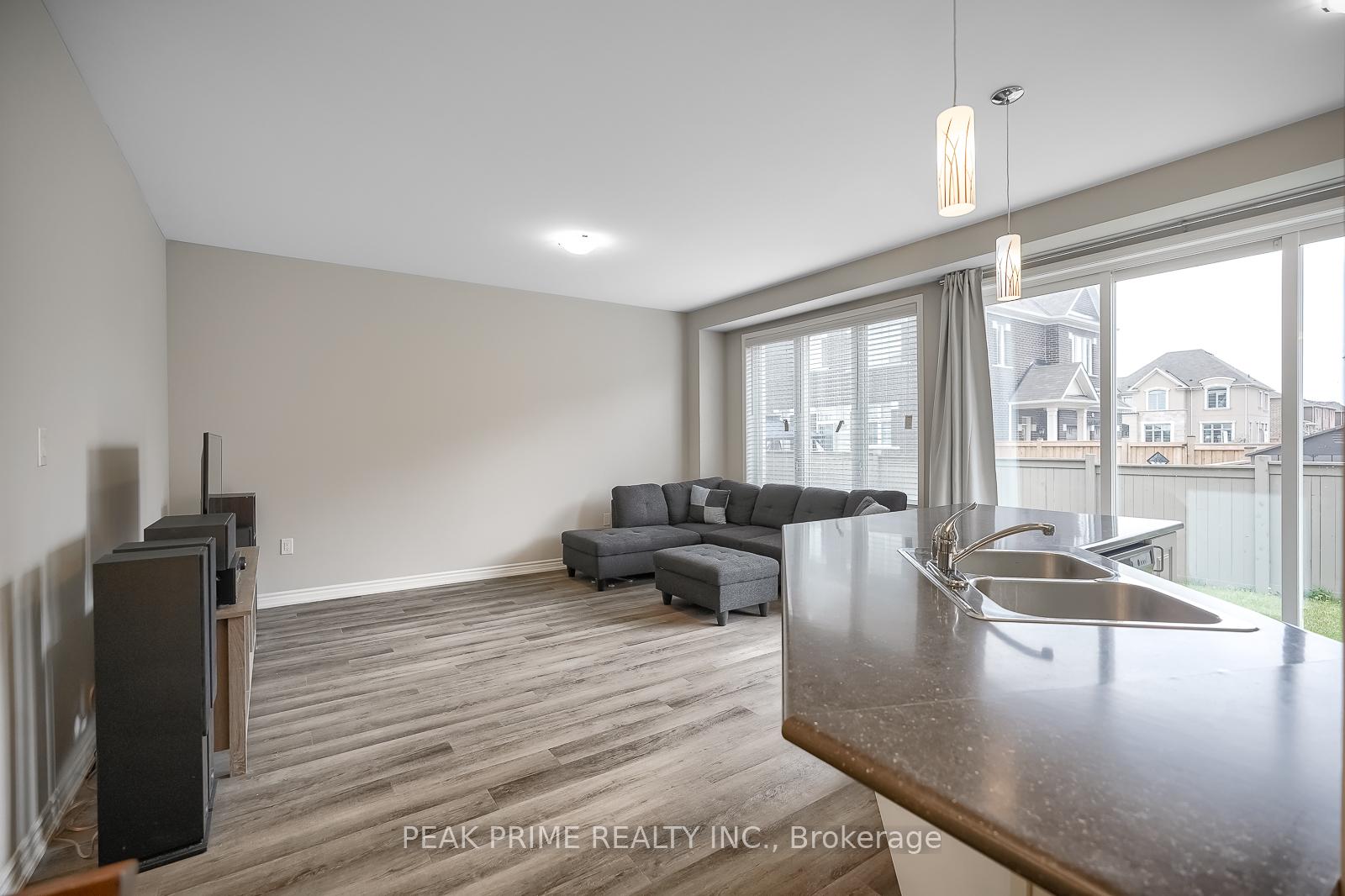 Photo 14 of Unit 90, 975 Whitlock Avenue, Milton, Cobban — HOMEH