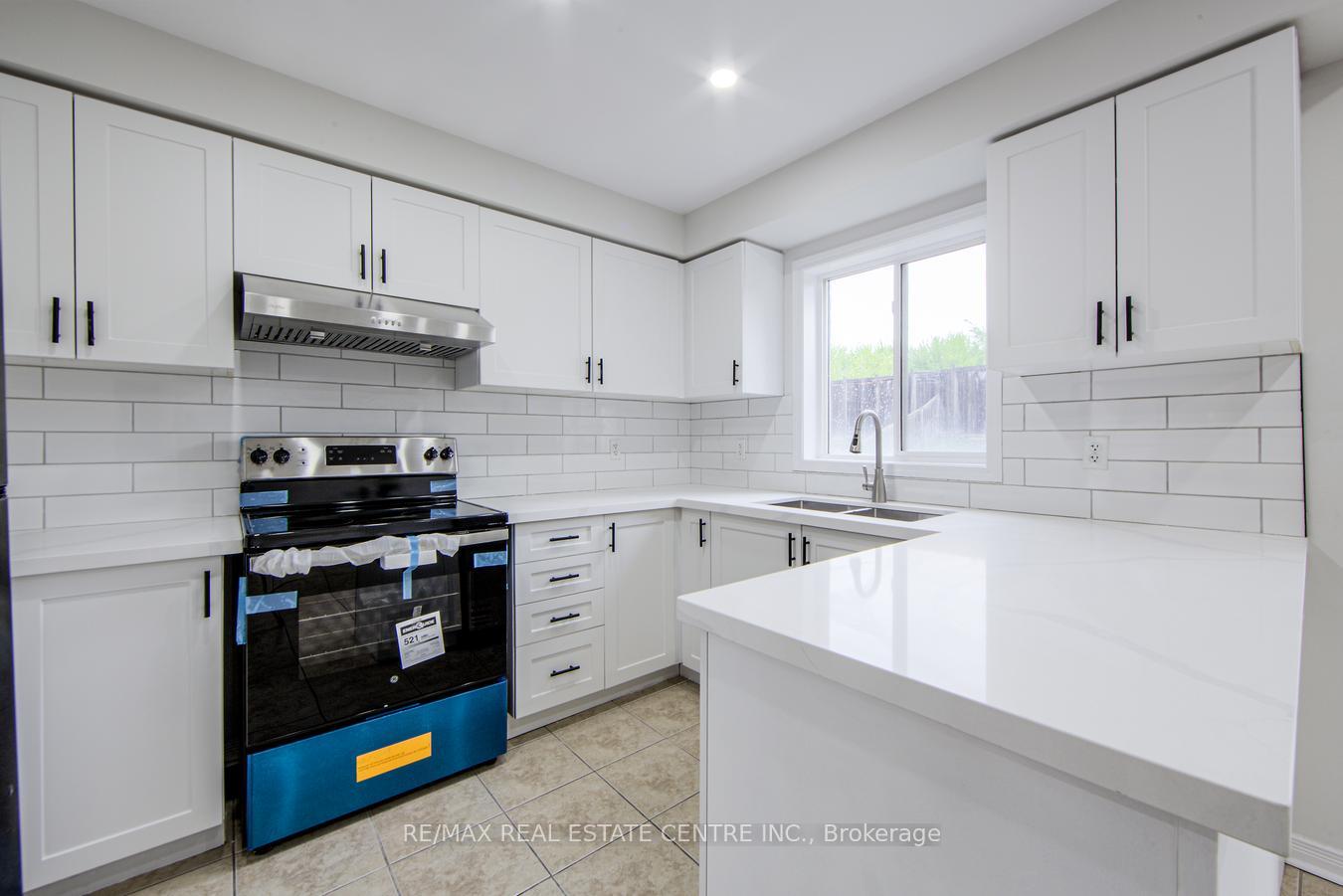 Photo 13 of 359 Bussel Crescent, Milton, Clarke — HOMEH