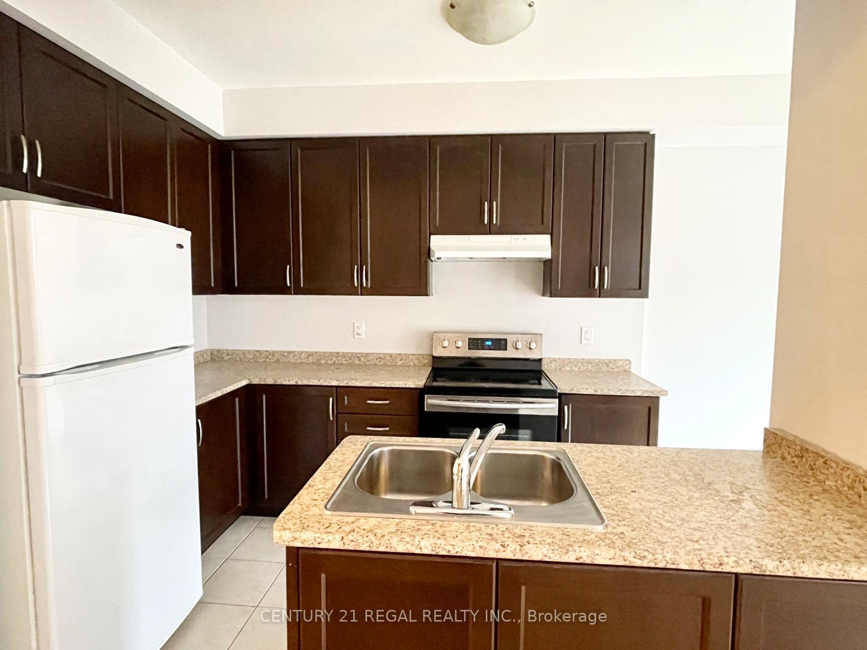 Photo 3 of 940 Castlemore Avenue, Markham, Wismer — HOMEH