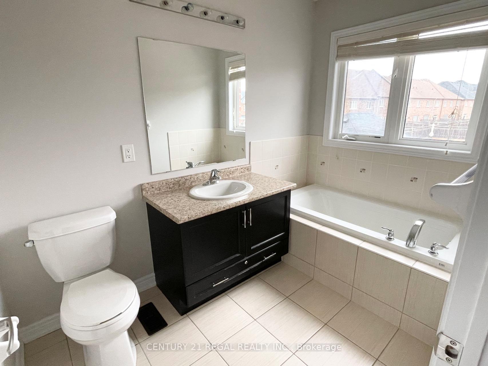 Photo 13 of 940 Castlemore Avenue, Markham, Wismer — HOMEH
