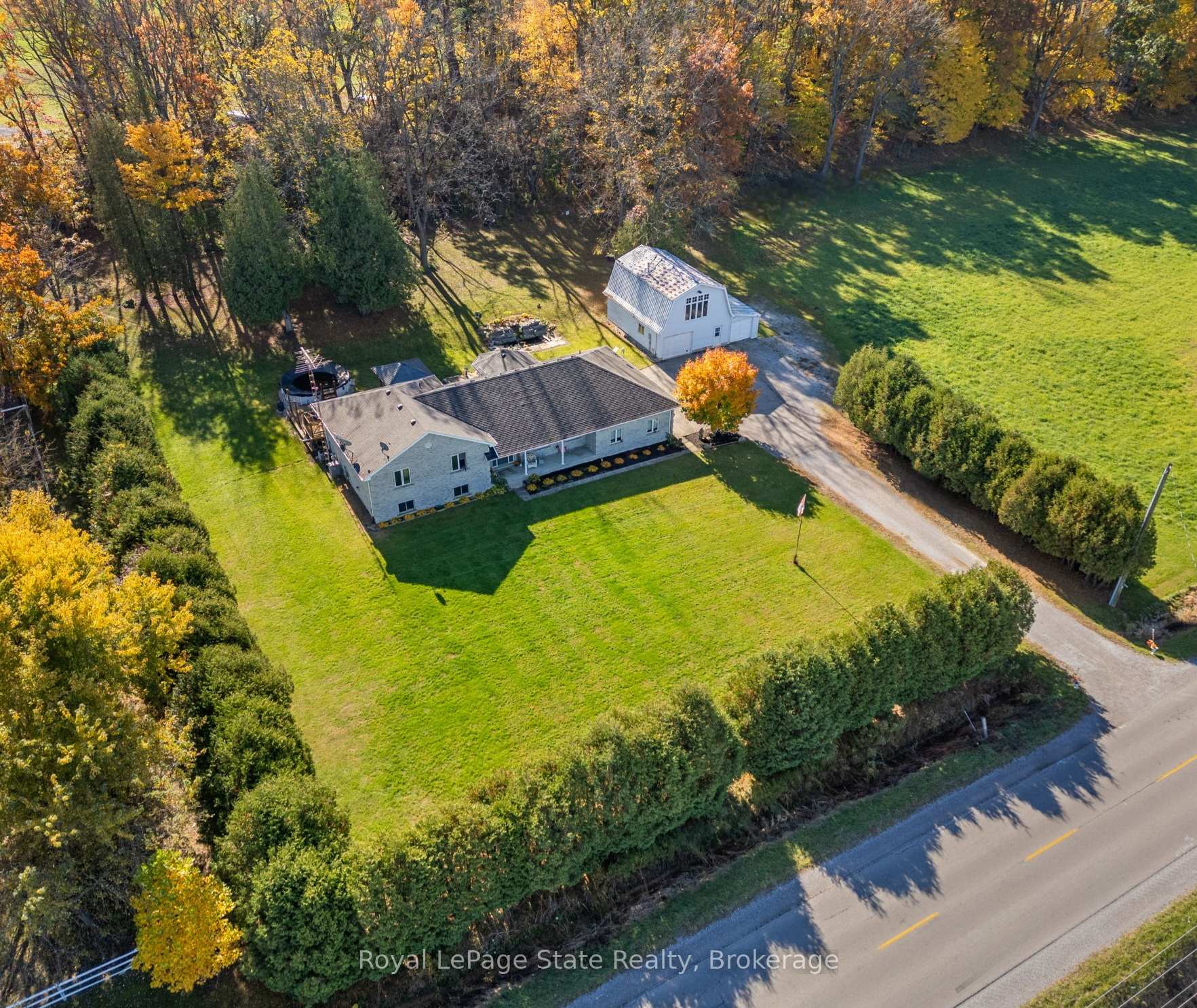 Photo 4 of 1306 St Johns Road W, Norfolk, Rural Charlotteville — HOMEH