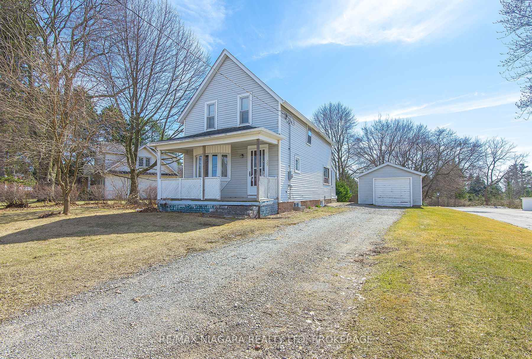 Photo 1 of 722 Canboro Road, Pelham, Fenwick — HOMEH