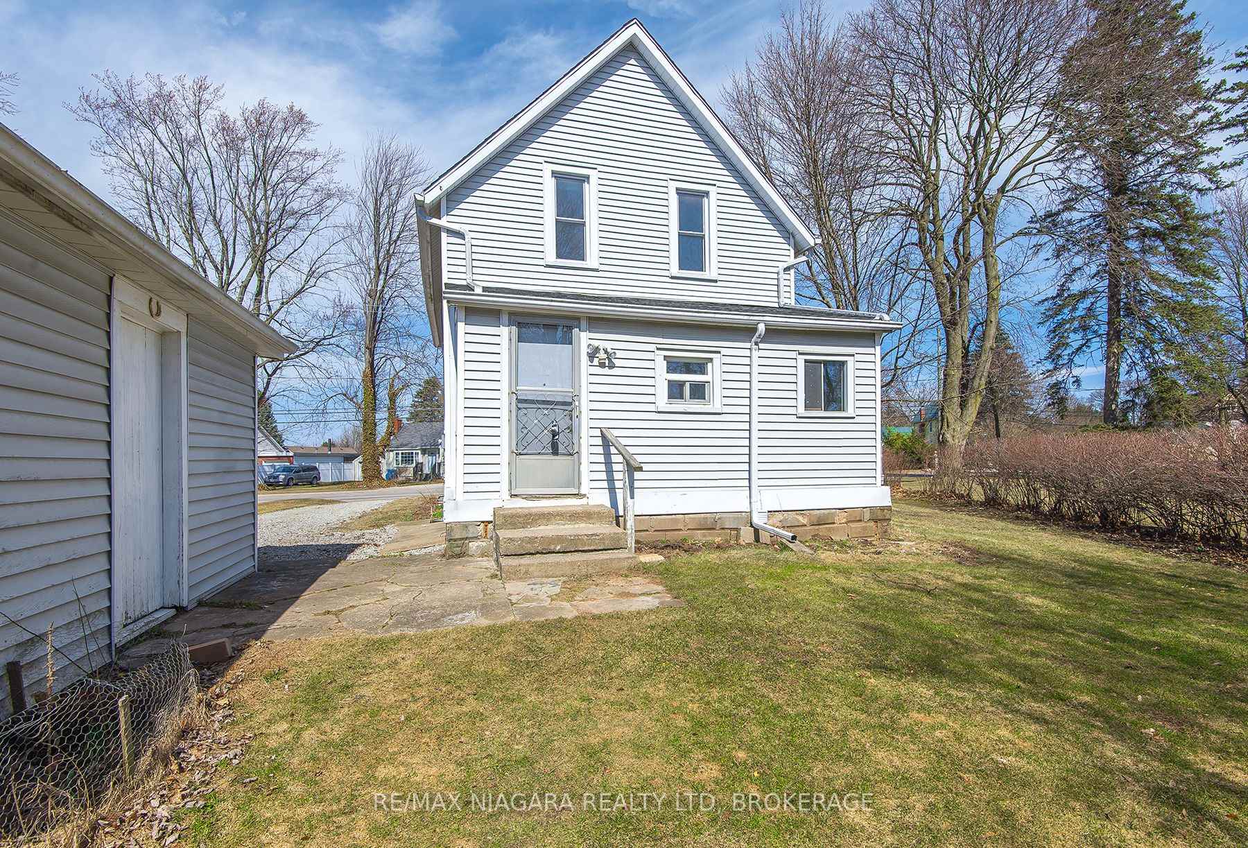 Photo 10 of 722 Canboro Road, Pelham, Fenwick — HOMEH