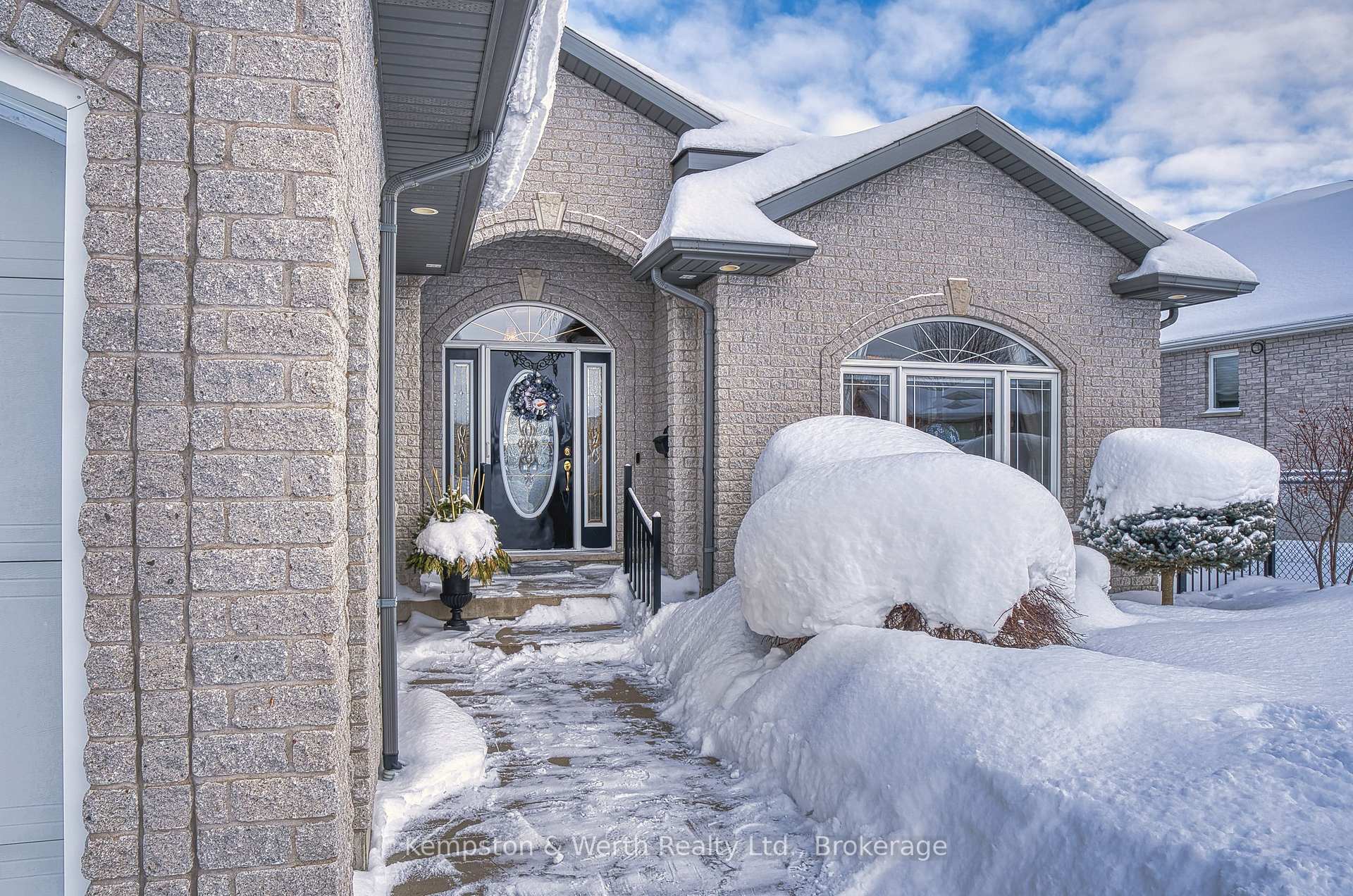 Photo 5 of 205 Donegan Street W, North Perth, Listowel — HOMEH