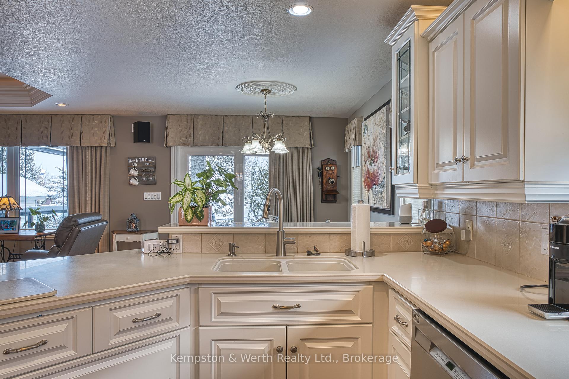 Photo 20 of 205 Donegan Street W, North Perth, Listowel — HOMEH