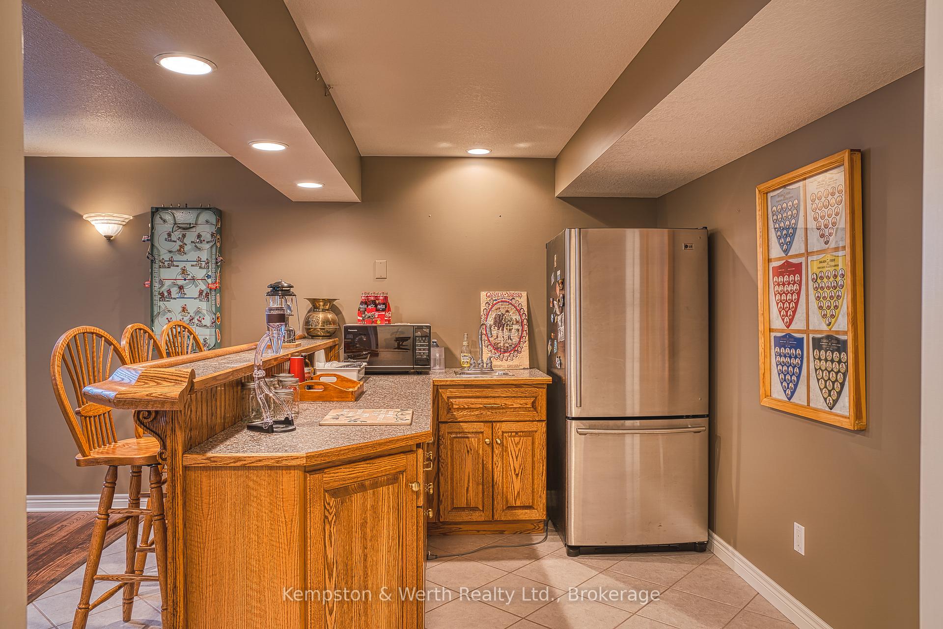 Photo 32 of 205 Donegan Street W, North Perth, Listowel — HOMEH