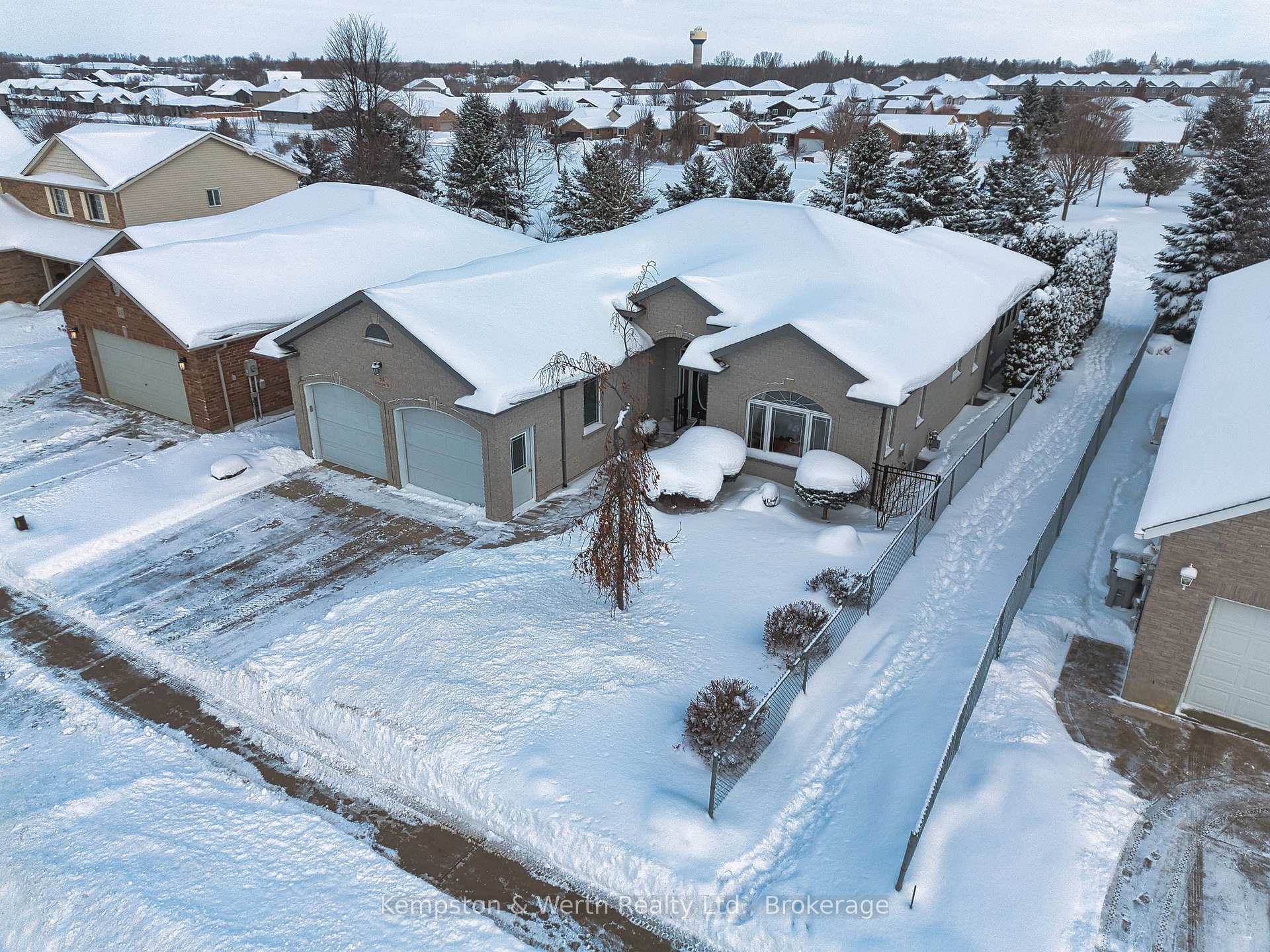 Photo 34 of 205 Donegan Street W, North Perth, Listowel — HOMEH