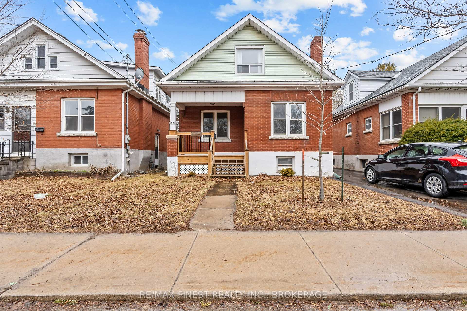 Photo 3 of 16 Toronto Street, Kingston, Central City East — HOMEH