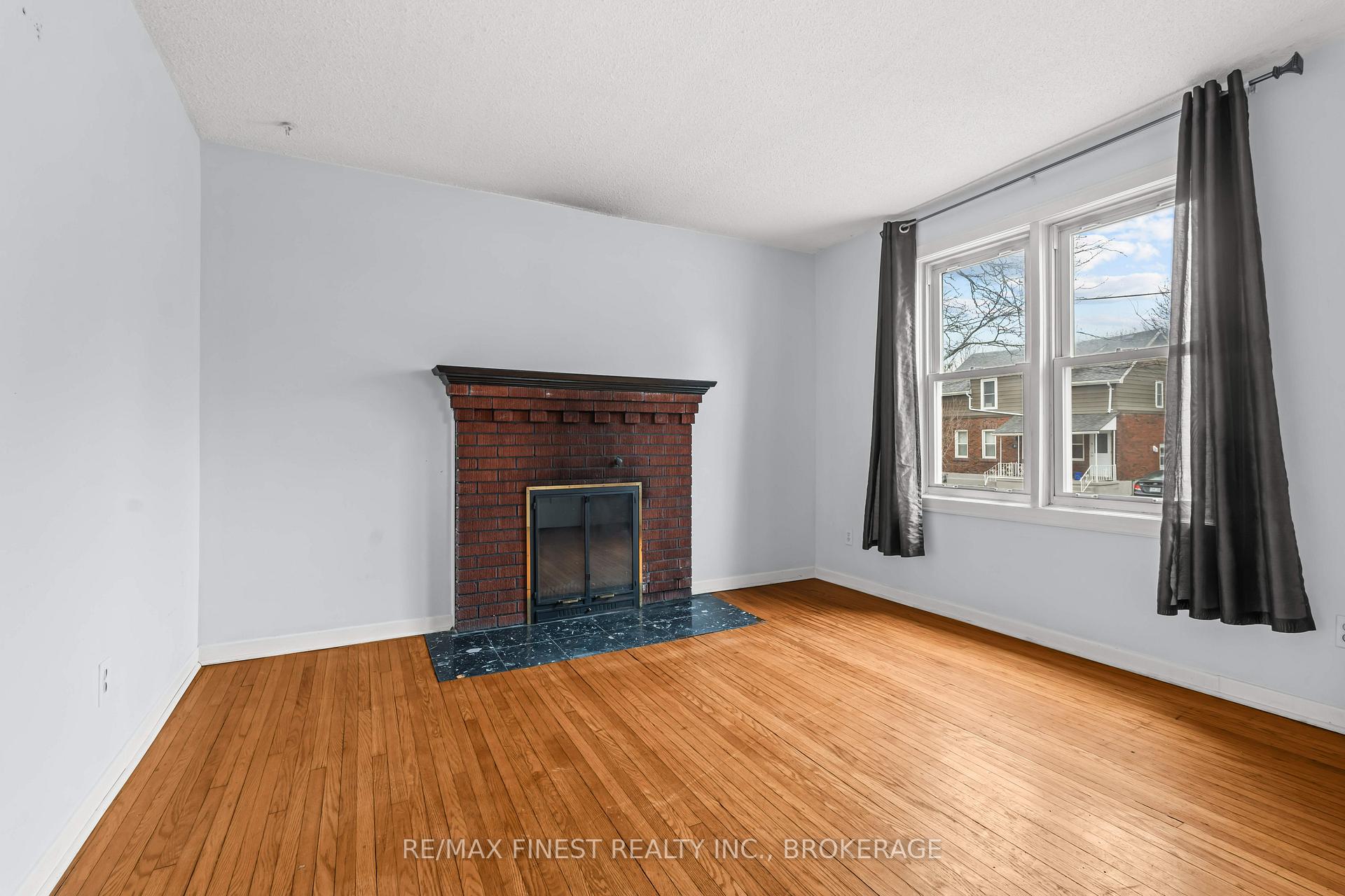 Photo 7 of 16 Toronto Street, Kingston, Central City East — HOMEH