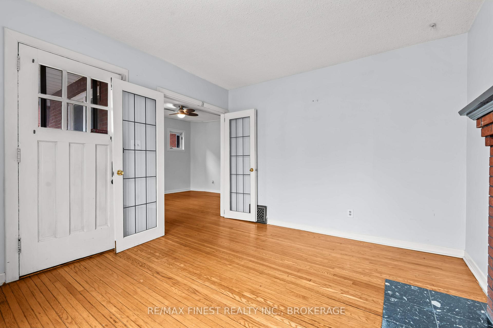 Photo 9 of 16 Toronto Street, Kingston, Central City East — HOMEH