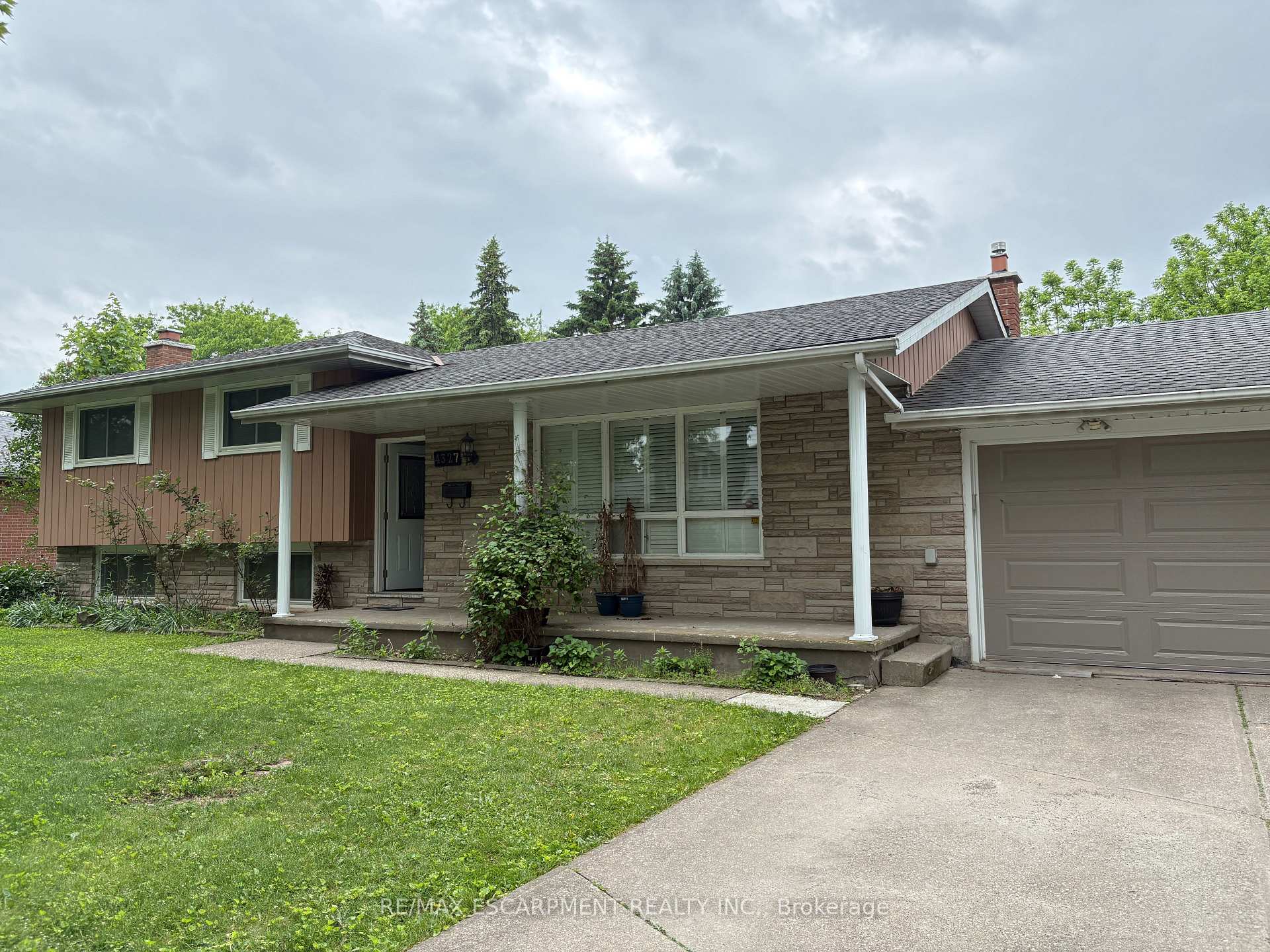 Front of 4327 Mitchell Avenue