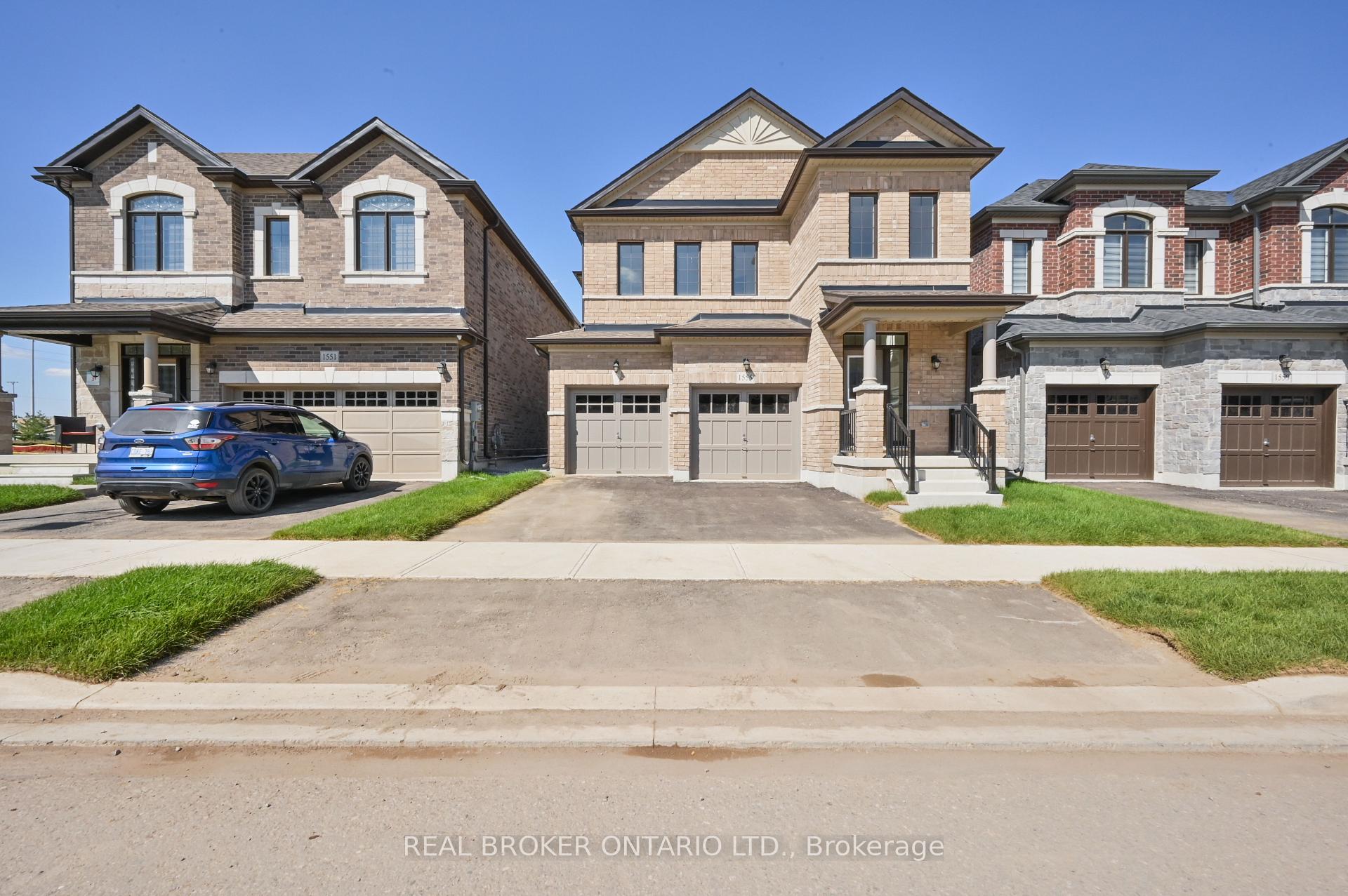 Front of 1555 Severn Drive