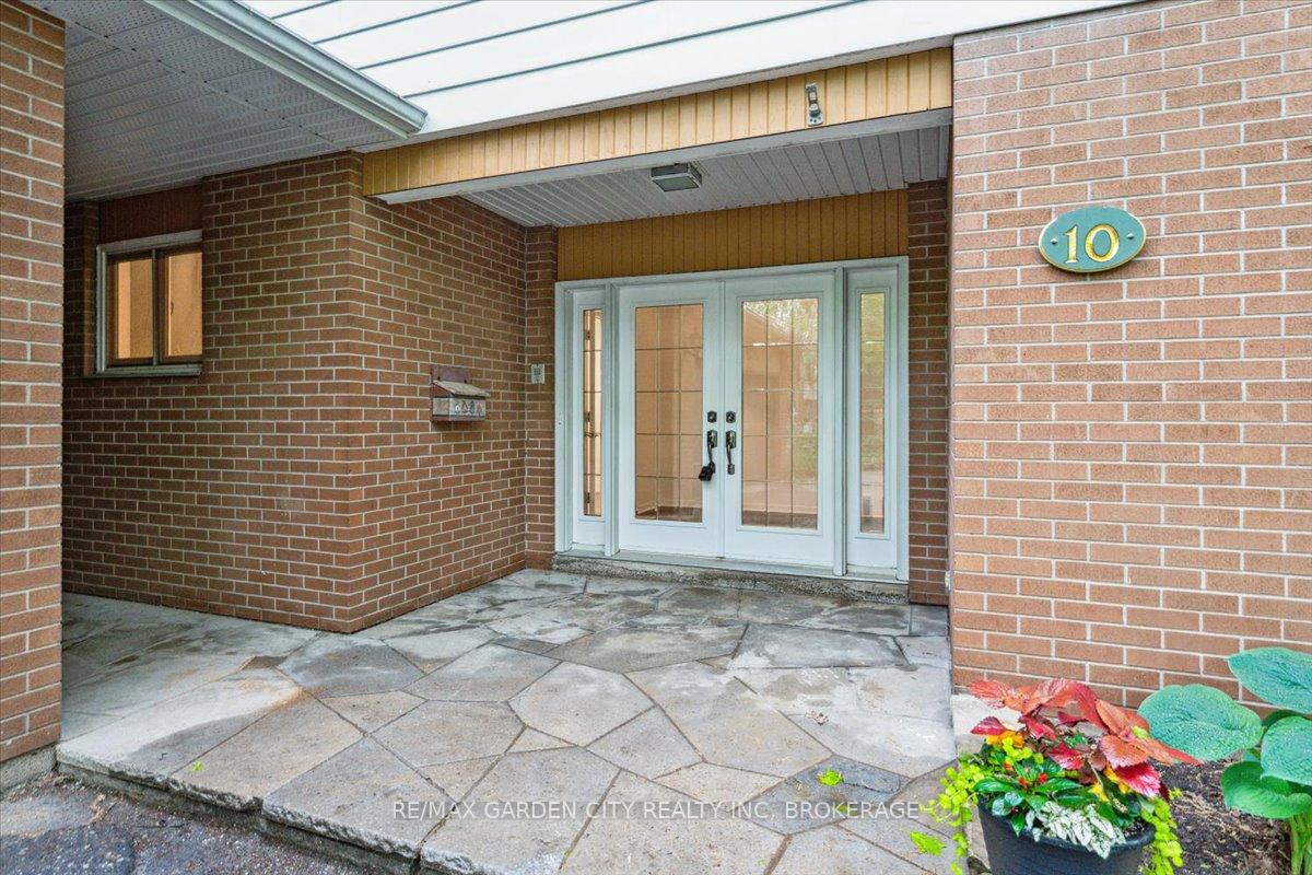 Photo 5 of 10 Oak Lane, Pelham, Fonthill — HOMEH