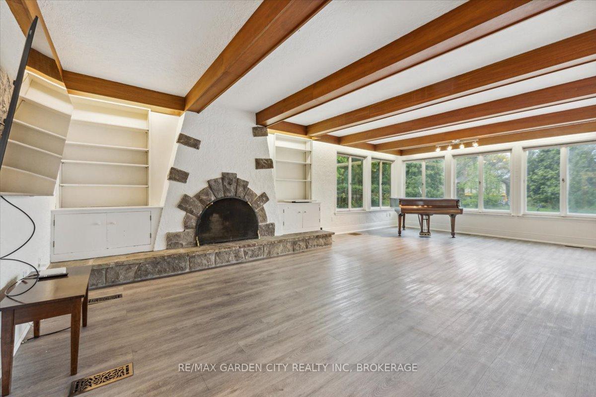 Photo 11 of 10 Oak Lane, Pelham, Fonthill — HOMEH