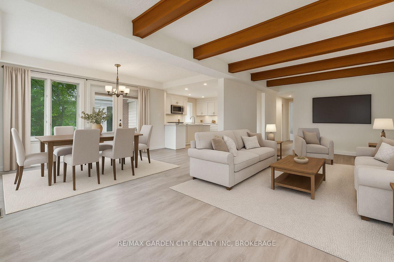 Photo 12 of 10 Oak Lane, Pelham, Fonthill — HOMEH
