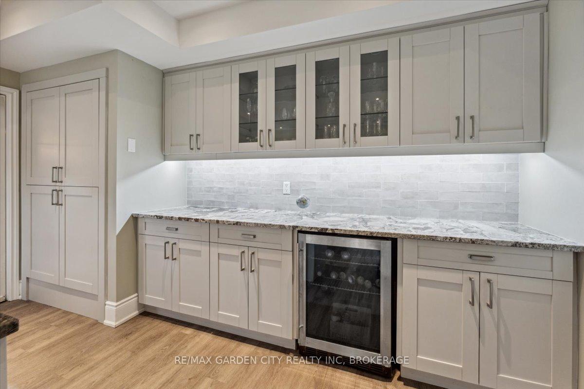 Photo 18 of 10 Oak Lane, Pelham, Fonthill — HOMEH