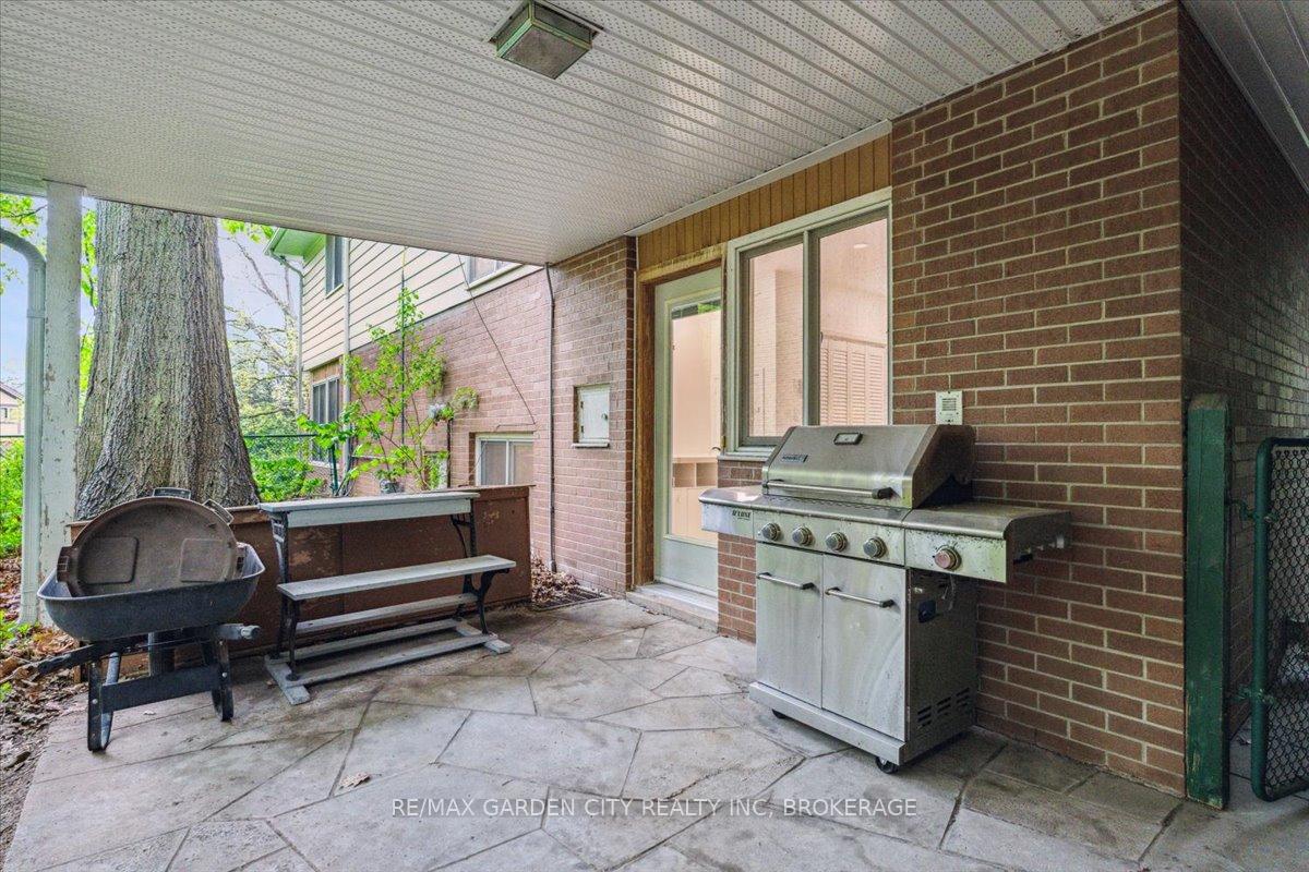 Photo 41 of 10 Oak Lane, Pelham, Fonthill — HOMEH