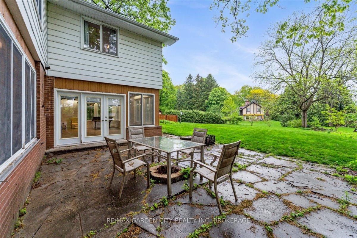 Photo 43 of 10 Oak Lane, Pelham, Fonthill — HOMEH