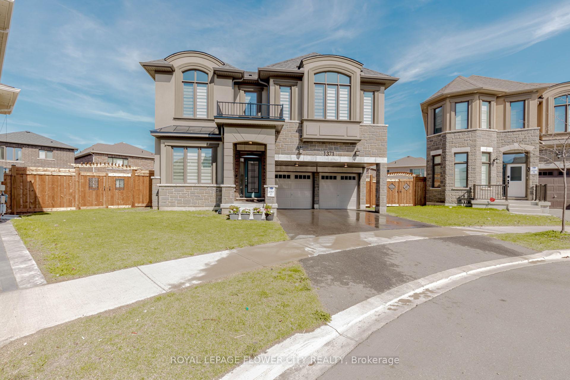 Photo 11 of 1371 Lobelia Crescent, Milton, Walker — HOMEH