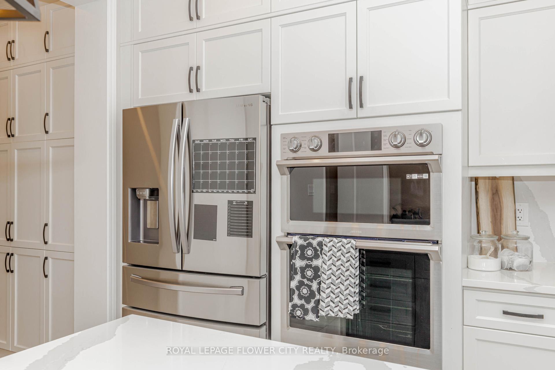 Photo 15 of 1371 Lobelia Crescent, Milton, Walker — HOMEH