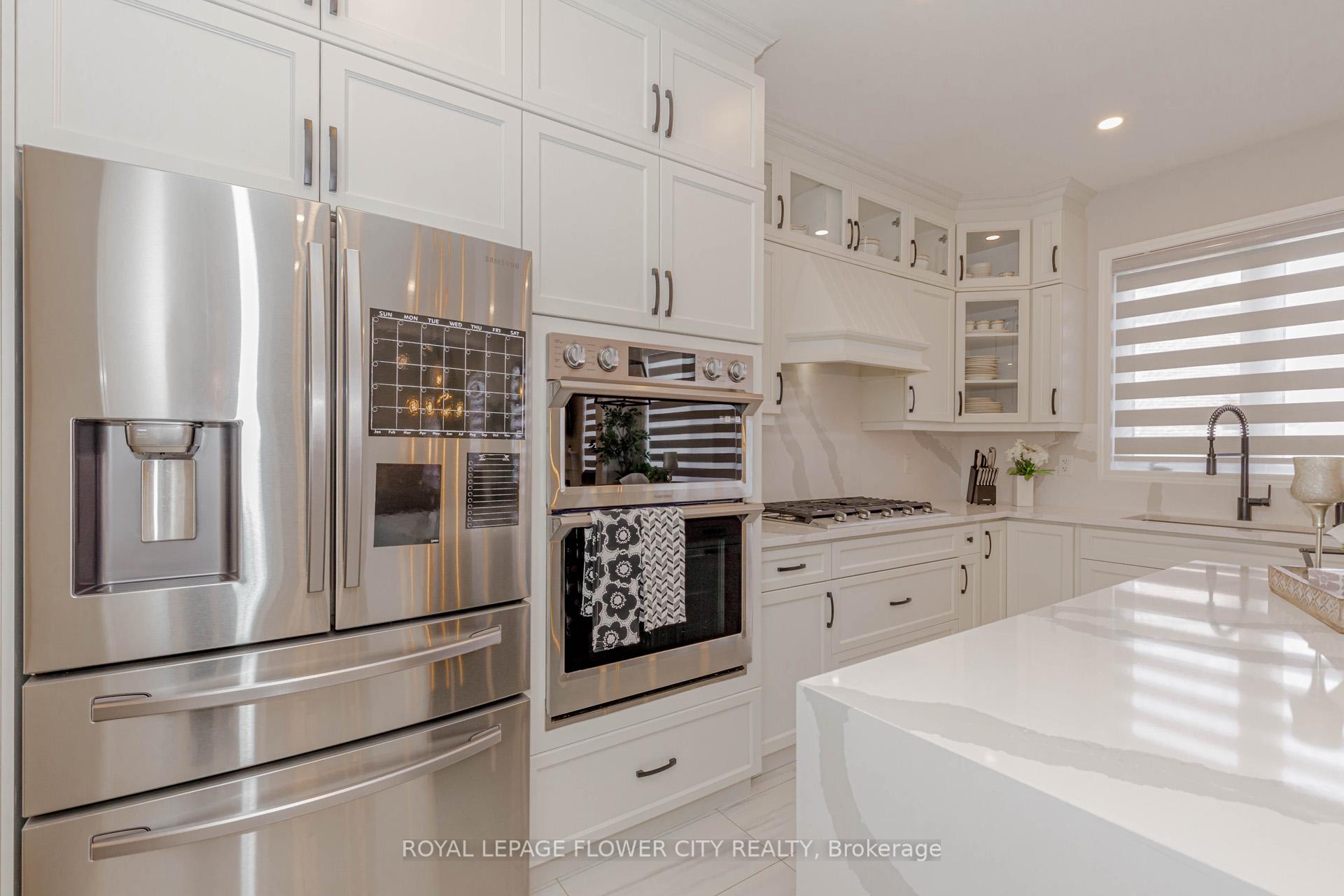 Photo 10 of 1371 Lobelia Crescent, Milton, Walker — HOMEH