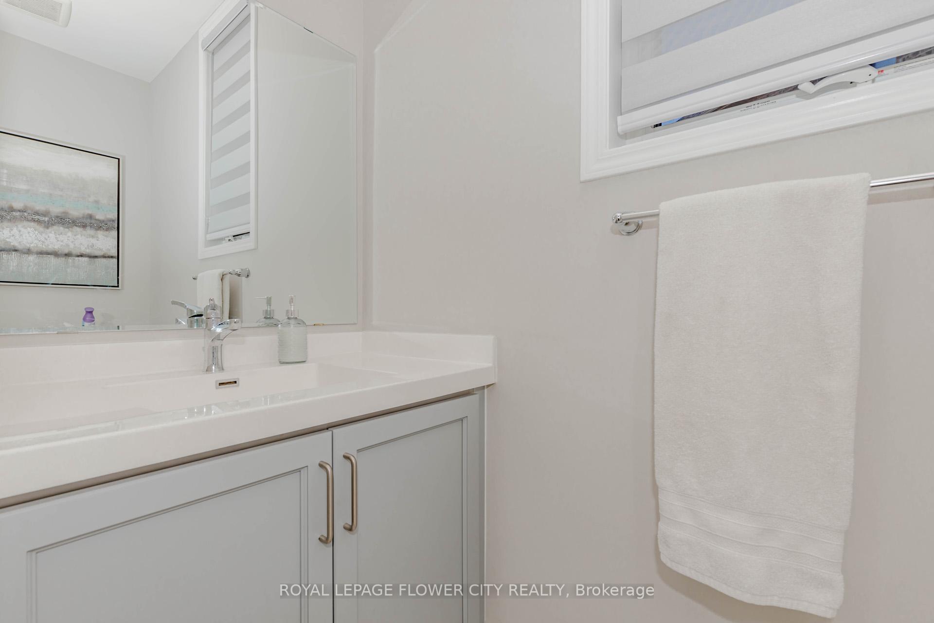 Photo 7 of 1371 Lobelia Crescent, Milton, Walker — HOMEH