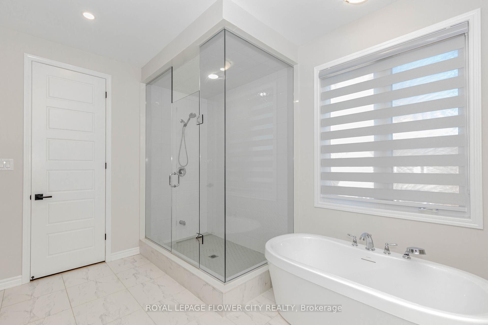 Photo 18 of 1371 Lobelia Crescent, Milton, Walker — HOMEH