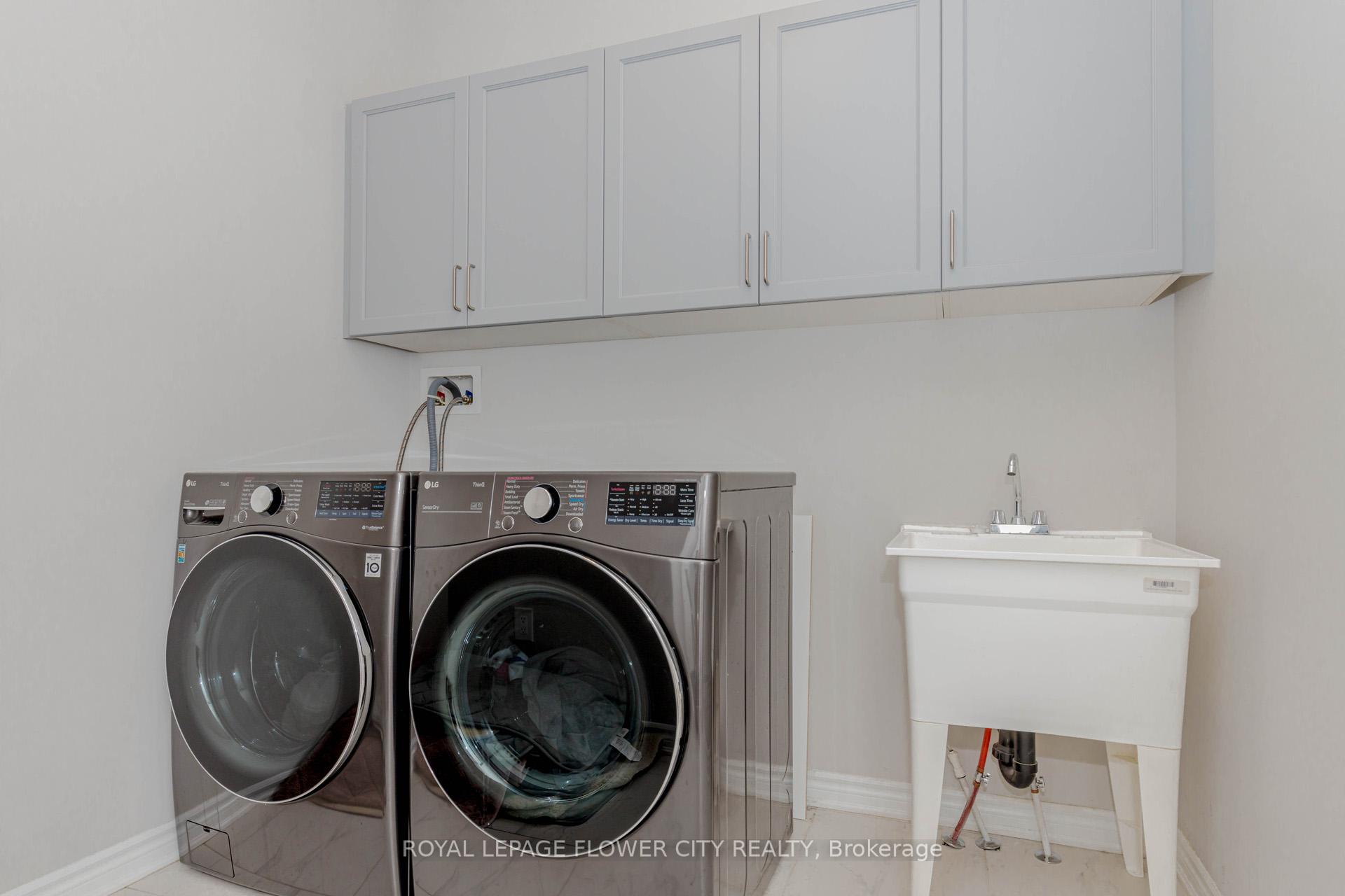 Photo 24 of 1371 Lobelia Crescent, Milton, Walker — HOMEH