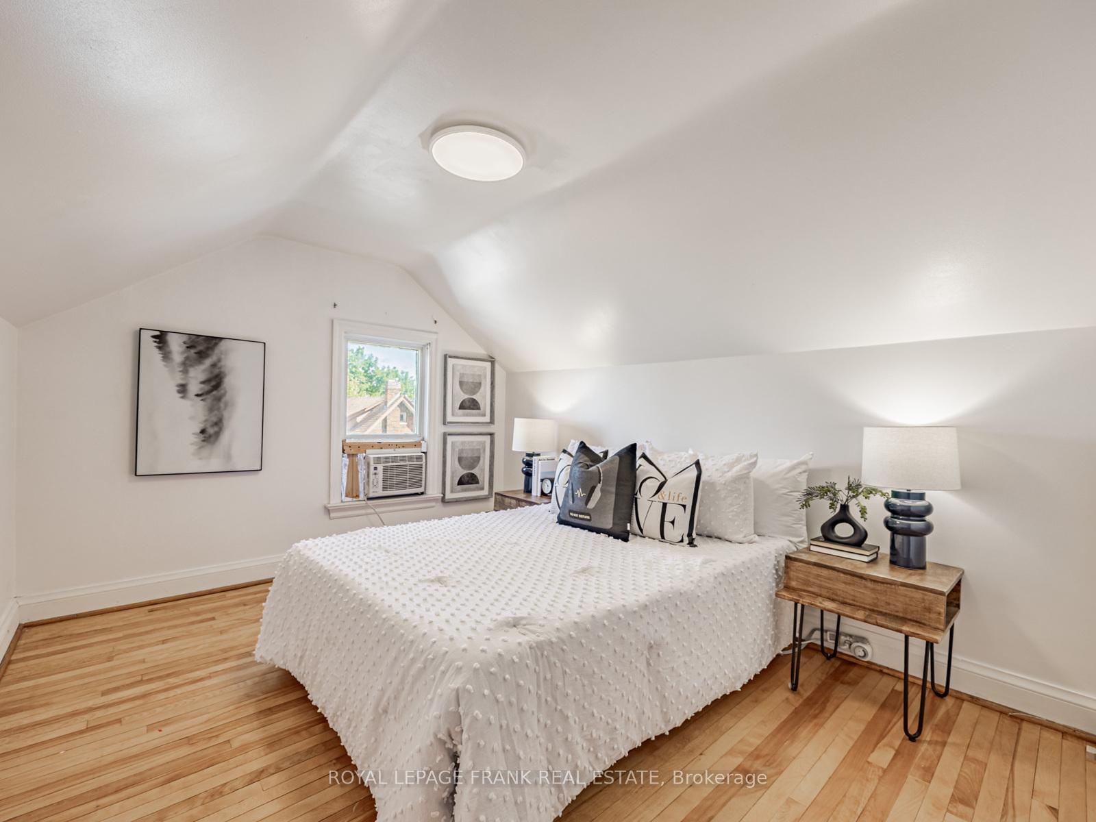 Photo 13 of 330 Arthur Street, Oshawa, Central — HOMEH