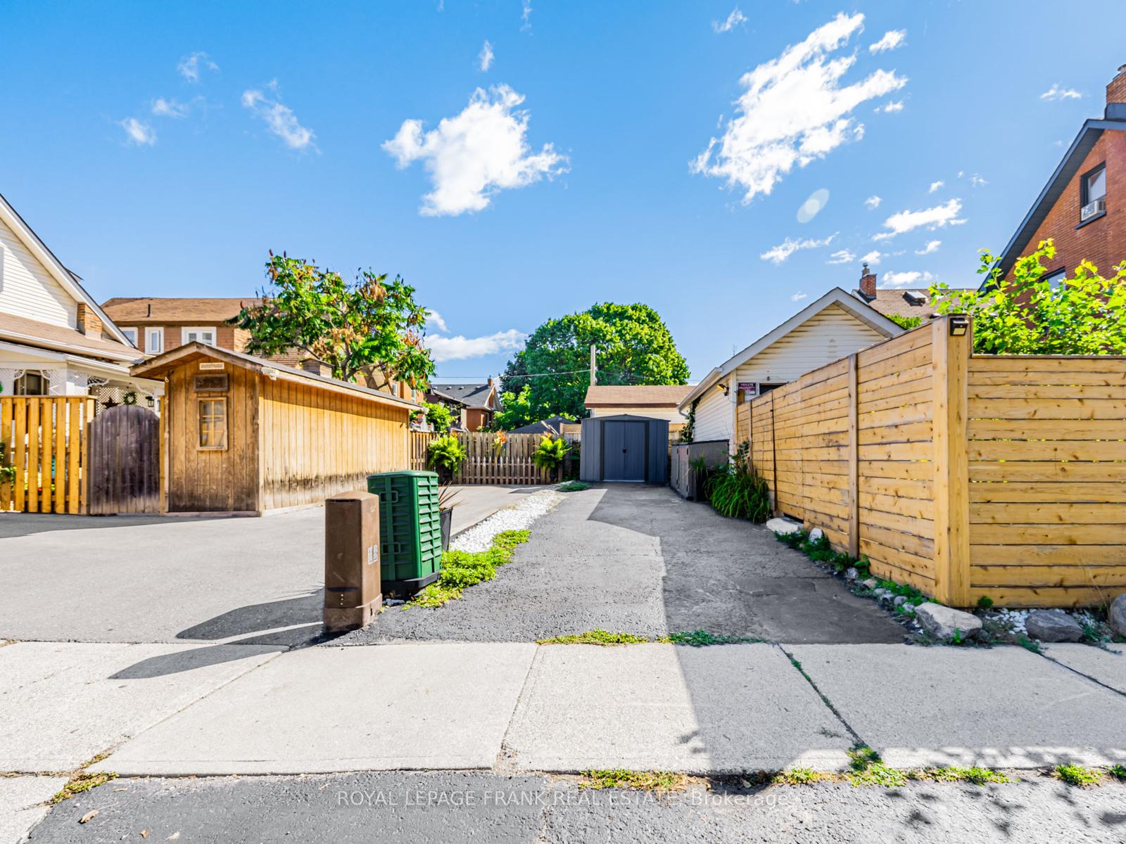 Photo 25 of 330 Arthur Street, Oshawa, Central — HOMEH