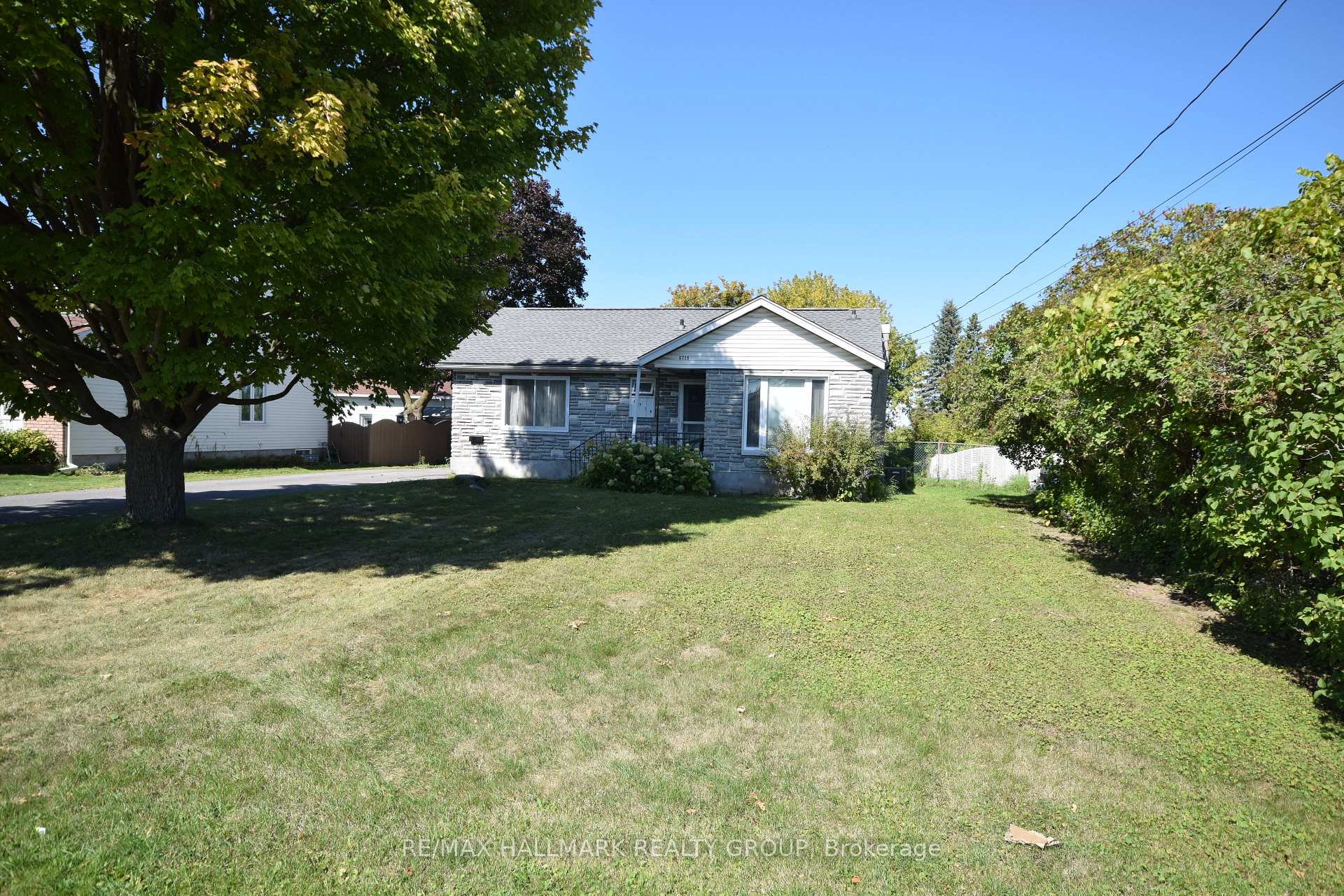 Front of 6719 Barsona Place