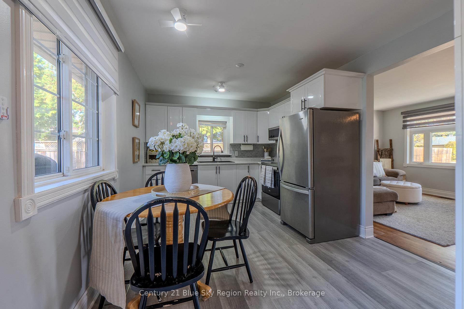 Photo 3 of 13 Prince Edward Drive, North Bay, Ferris — HOMEH