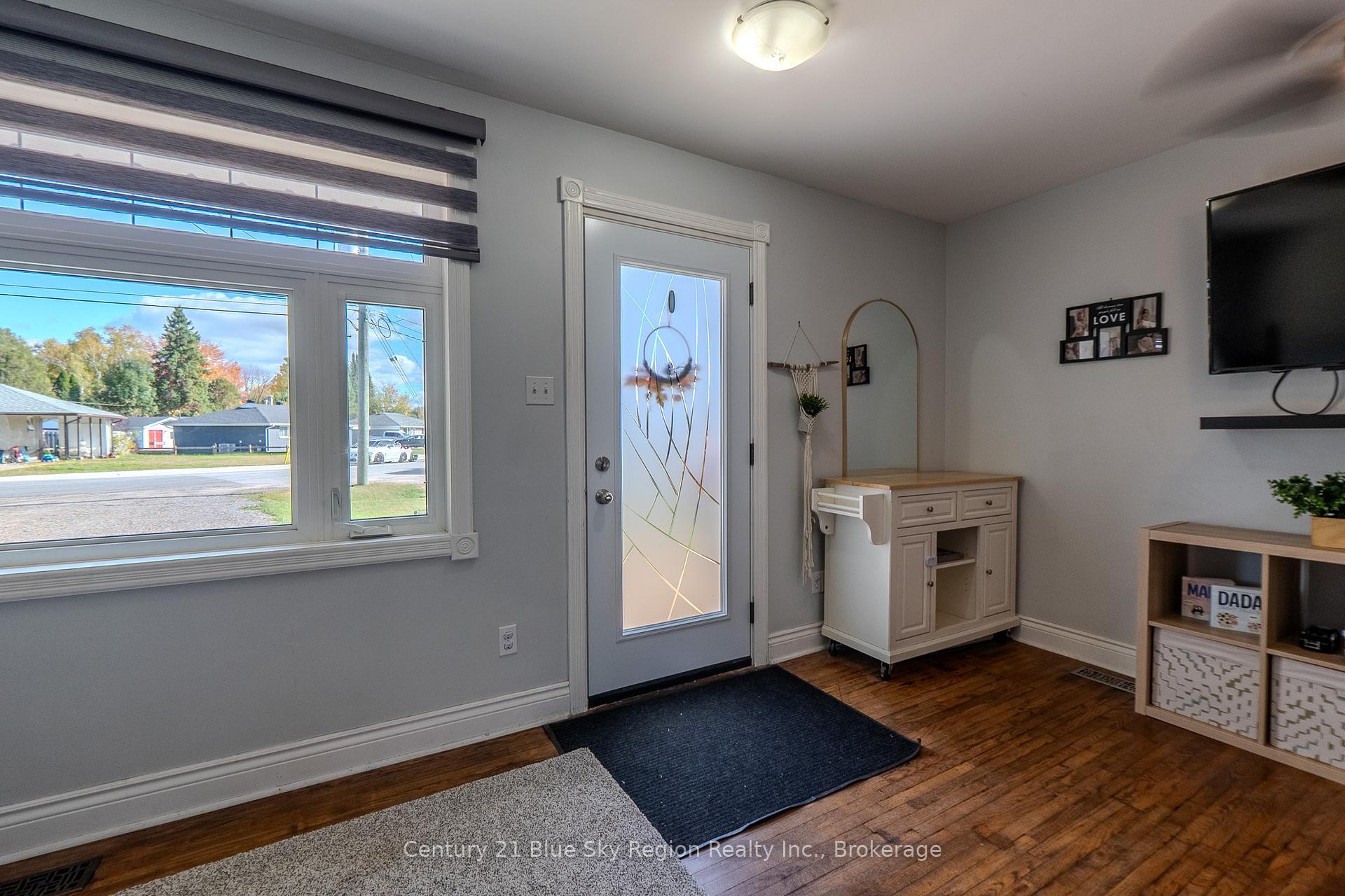 Photo 12 of 13 Prince Edward Drive, North Bay, Ferris — HOMEH