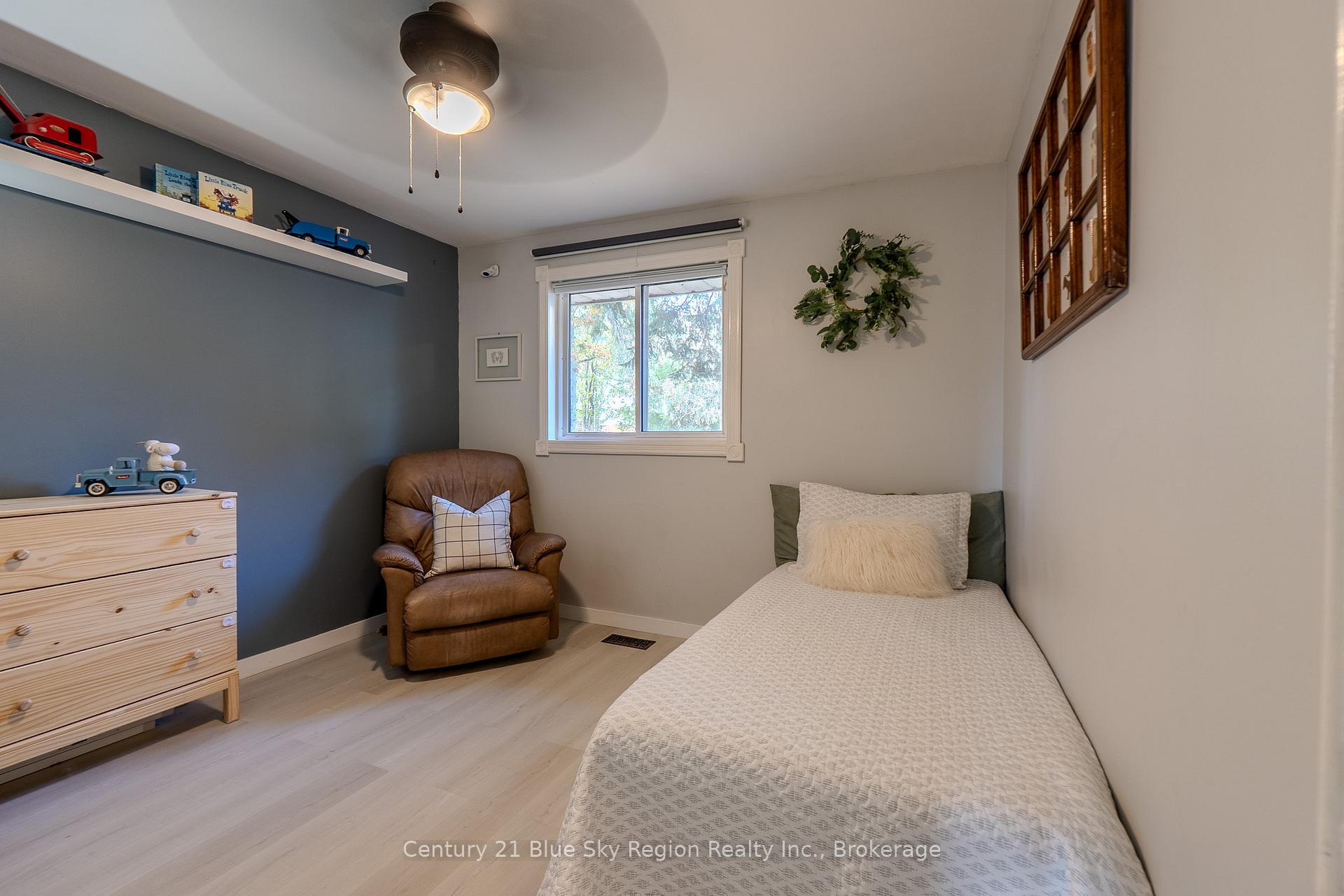 Photo 17 of 13 Prince Edward Drive, North Bay, Ferris — HOMEH