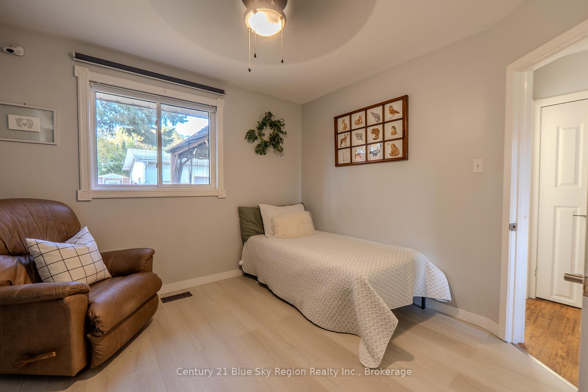 Photo 19 of 13 Prince Edward Drive, North Bay, Ferris — HOMEH