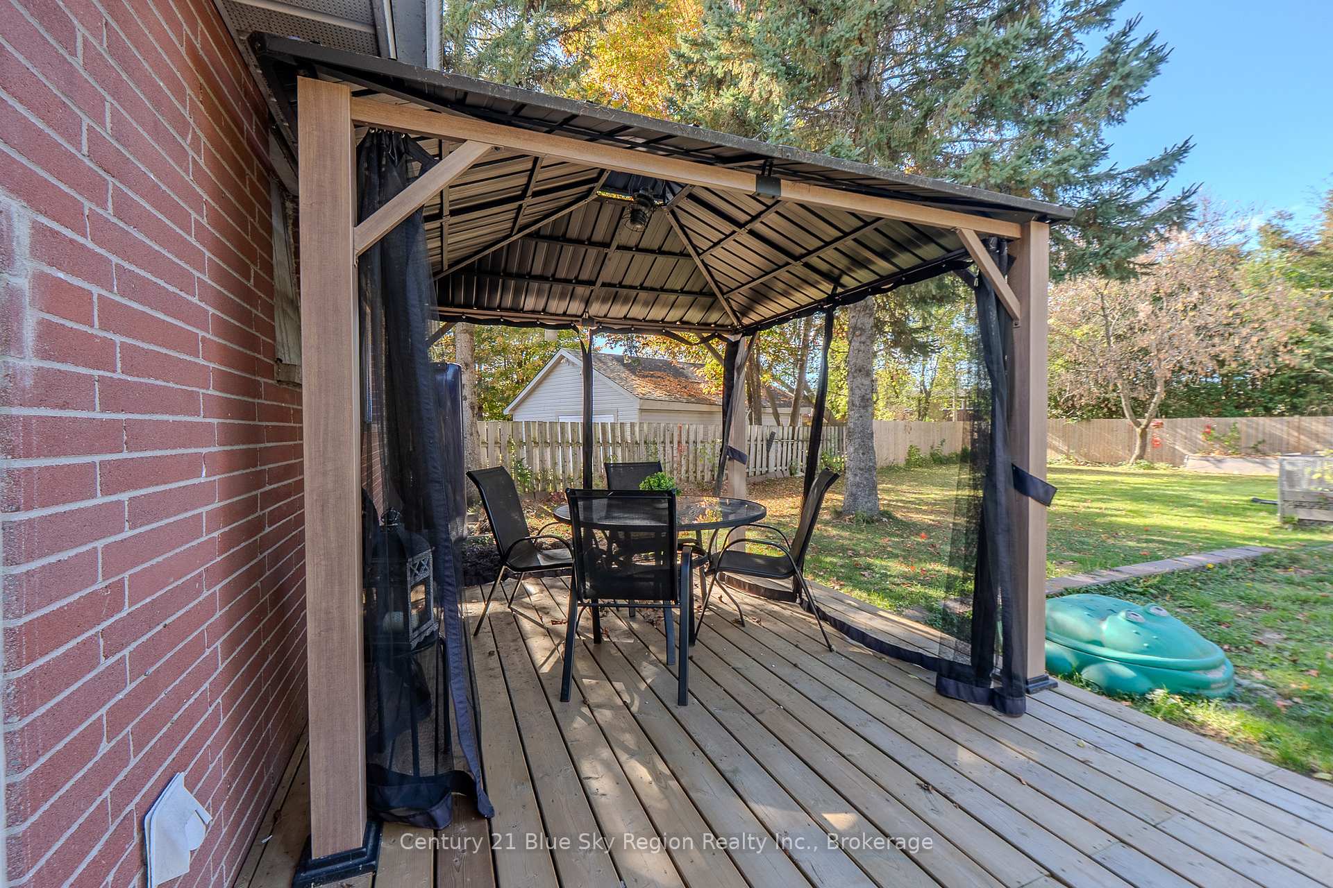 Photo 23 of 13 Prince Edward Drive, North Bay, Ferris — HOMEH