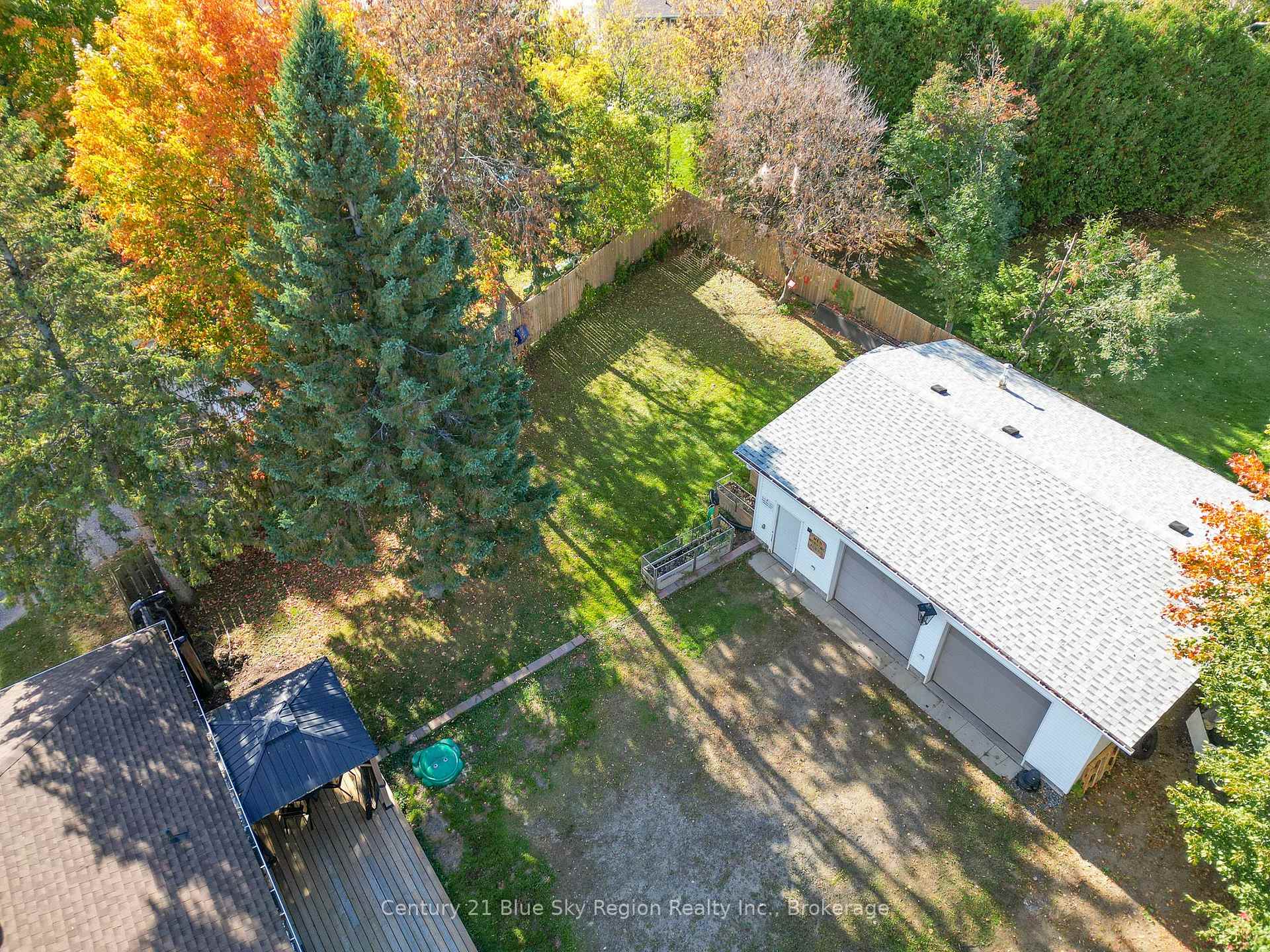 Photo 28 of 13 Prince Edward Drive, North Bay, Ferris — HOMEH
